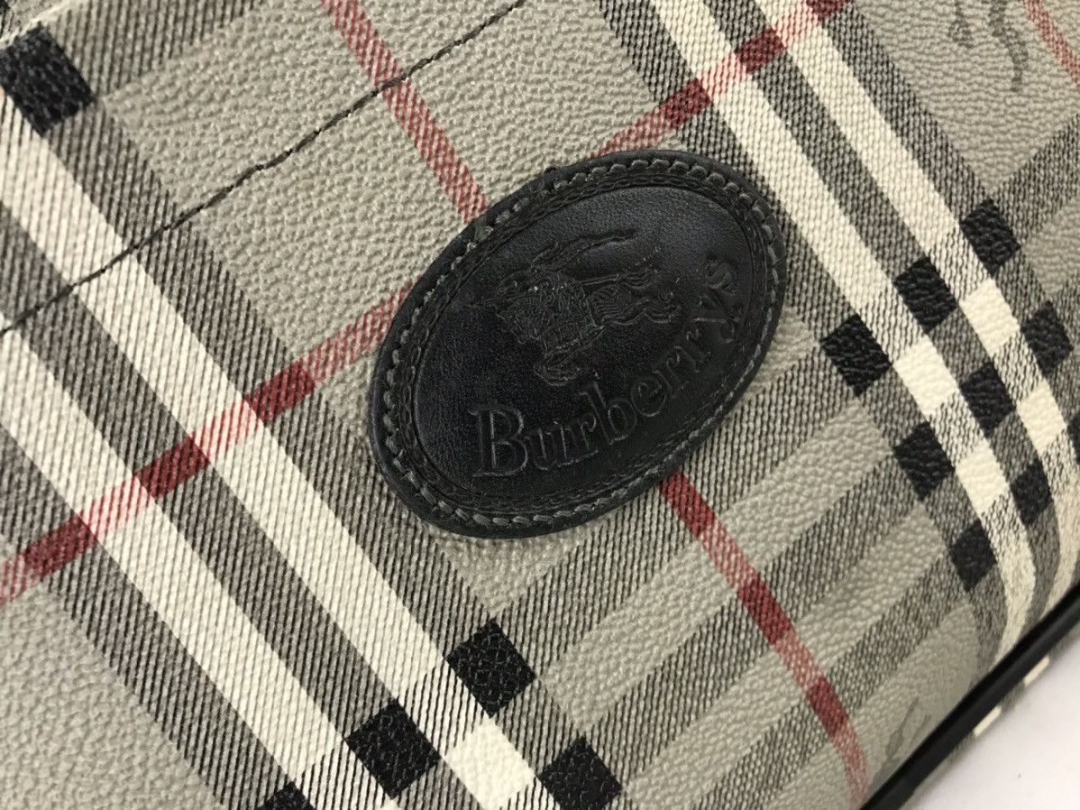 Burberry 🔥Vintage Burberrys Travel Bag mesengger Bag Size ONE SIZE - 4 Thumbnail