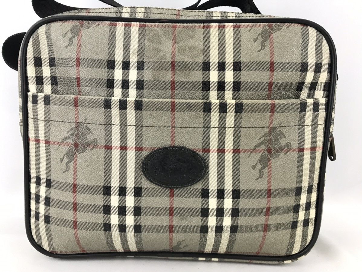 Burberry 🔥Vintage Burberrys Travel Bag mesengger Bag Size ONE SIZE - 3 Thumbnail