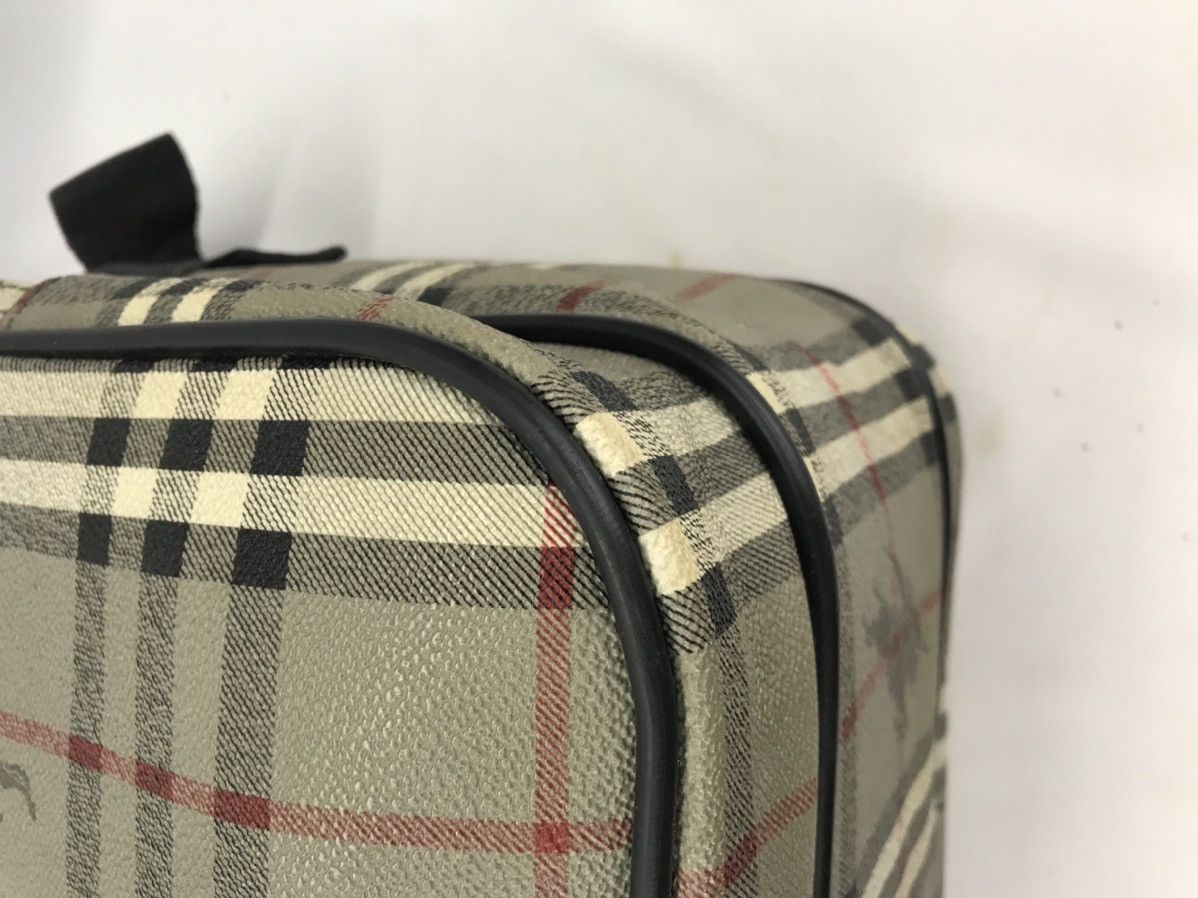 Burberry 🔥Vintage Burberrys Travel Bag mesengger Bag Size ONE SIZE - 12 Thumbnail