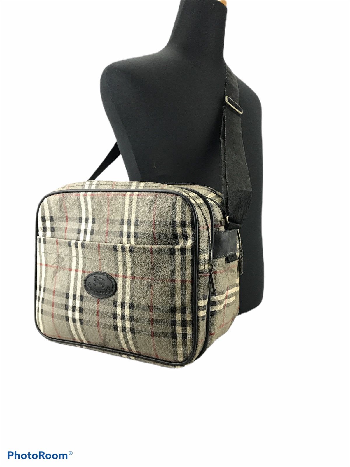Burberry 🔥Vintage Burberrys Travel Bag mesengger Bag Size ONE SIZE - 24 Thumbnail