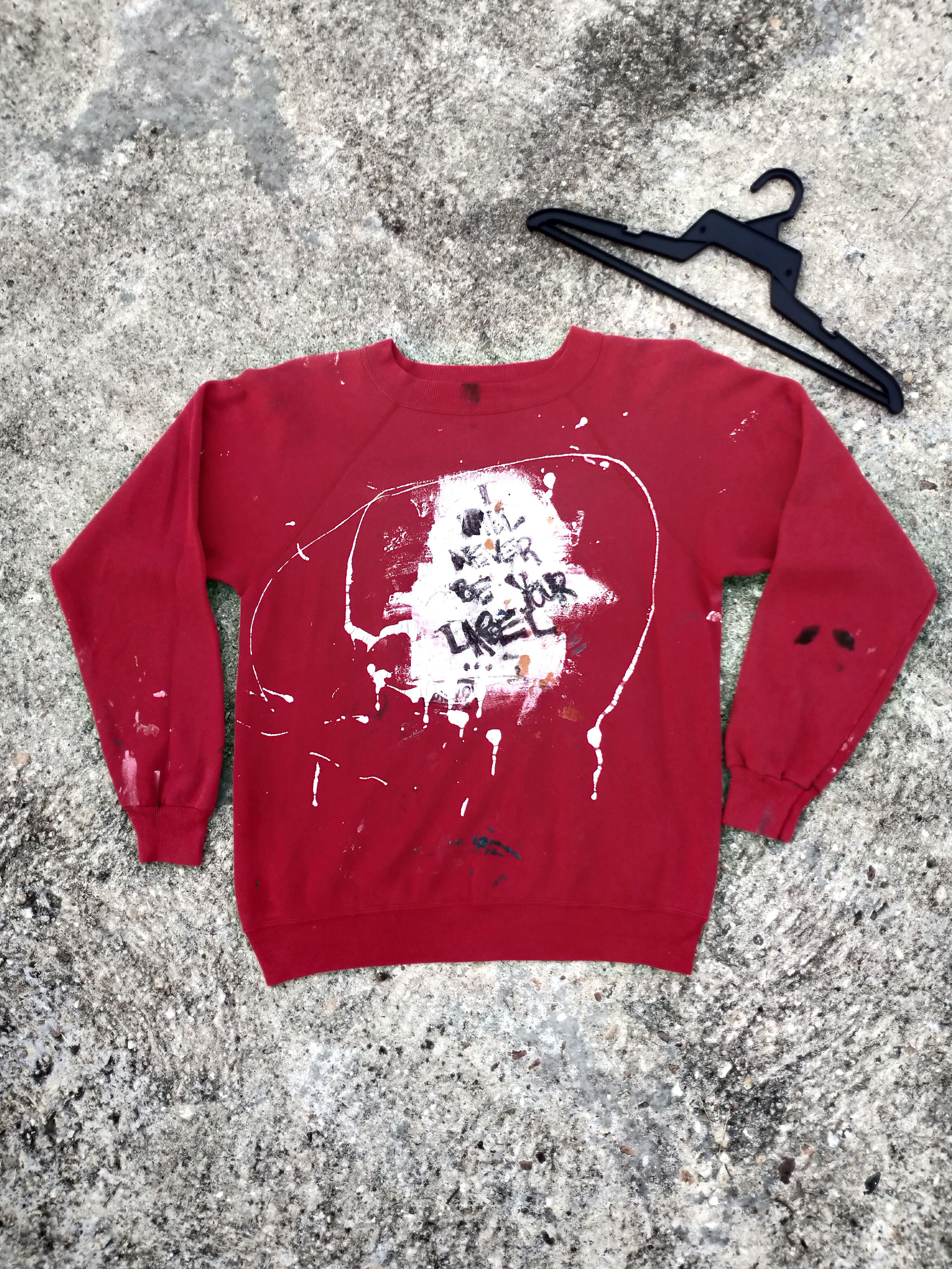 HANES PAINTED SWEATSHIRT