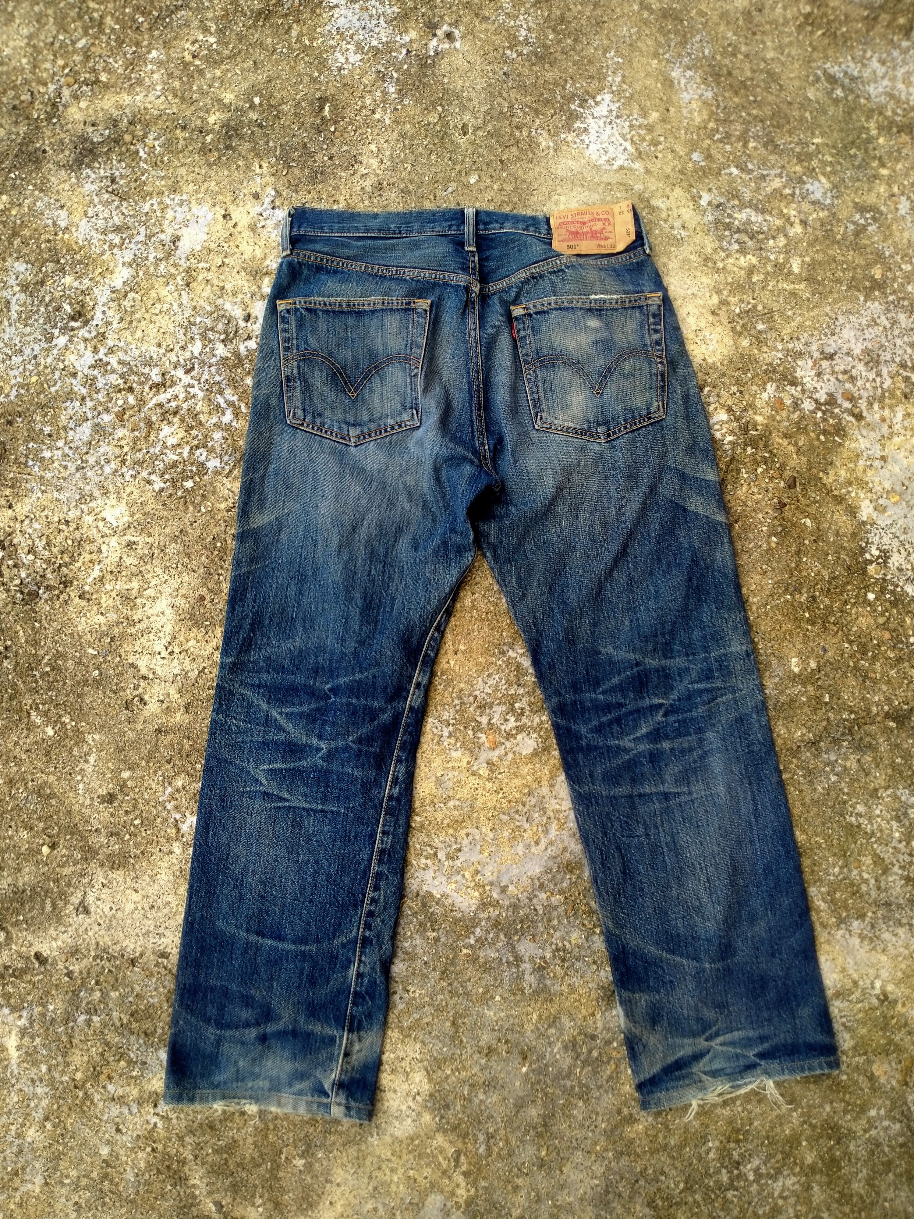 Levi's DISTRESSED LEVIS 501 BUTTON 359 DENIM Size US 33 - 12 Thumbnail