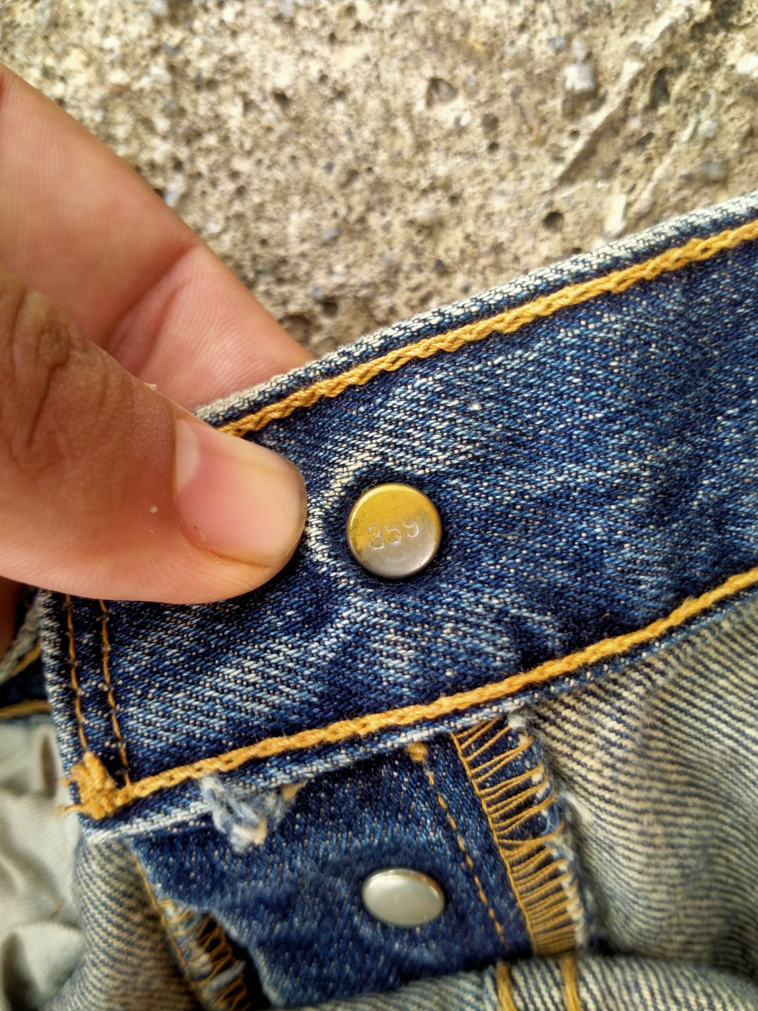 Levi's DISTRESSED LEVIS 501 BUTTON 359 DENIM Size US 33 - 11 Thumbnail