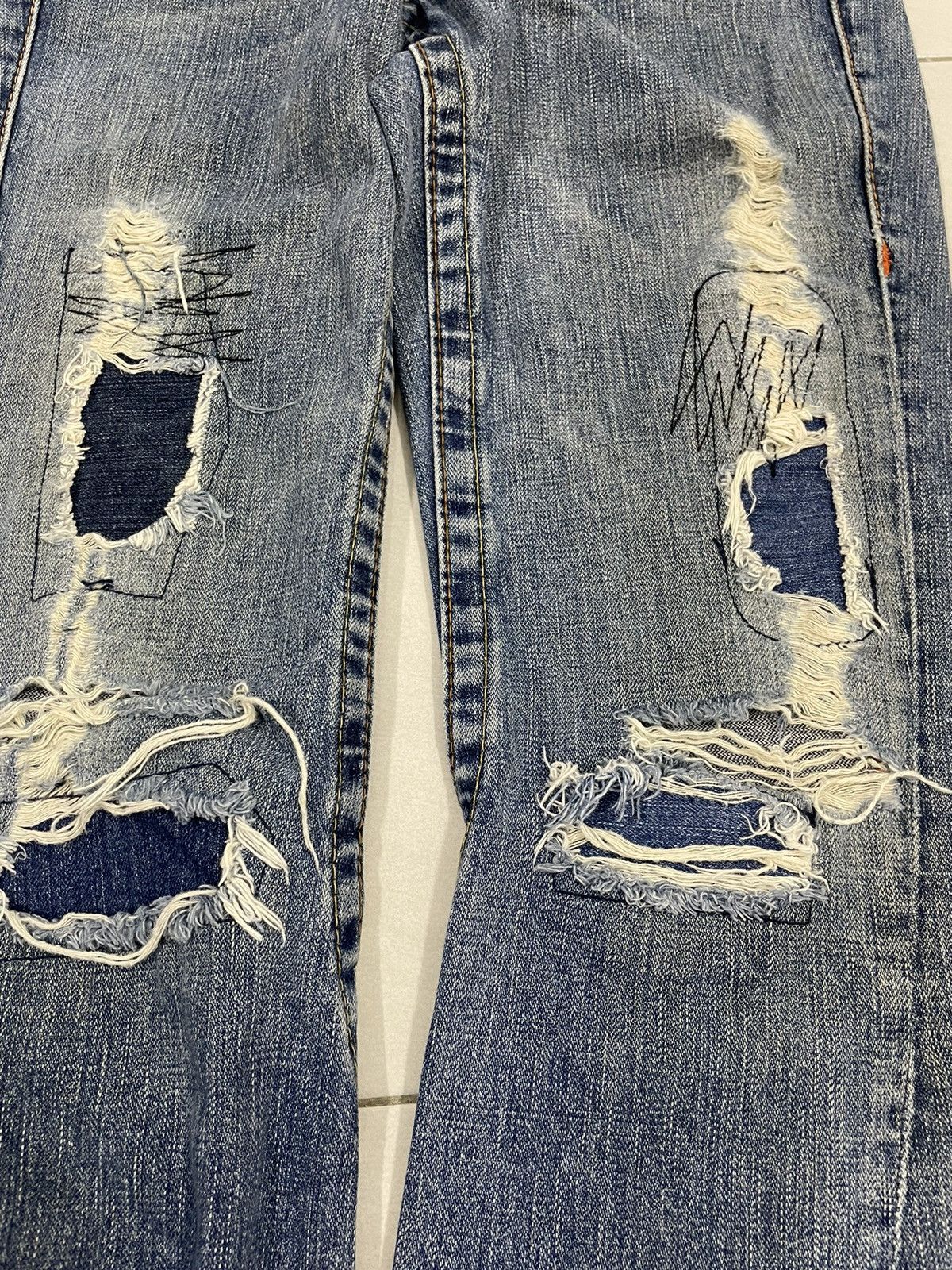 True Religion Vintage True Religion Distressed Flare Jeans Size US 30 / EU 46 - 10 Thumbnail