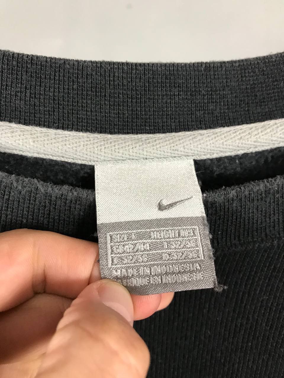 Vintage Nike swoosh streetwear vintage sweatshirt Size US L / EU 52-54 / 3 - 4 Thumbnail