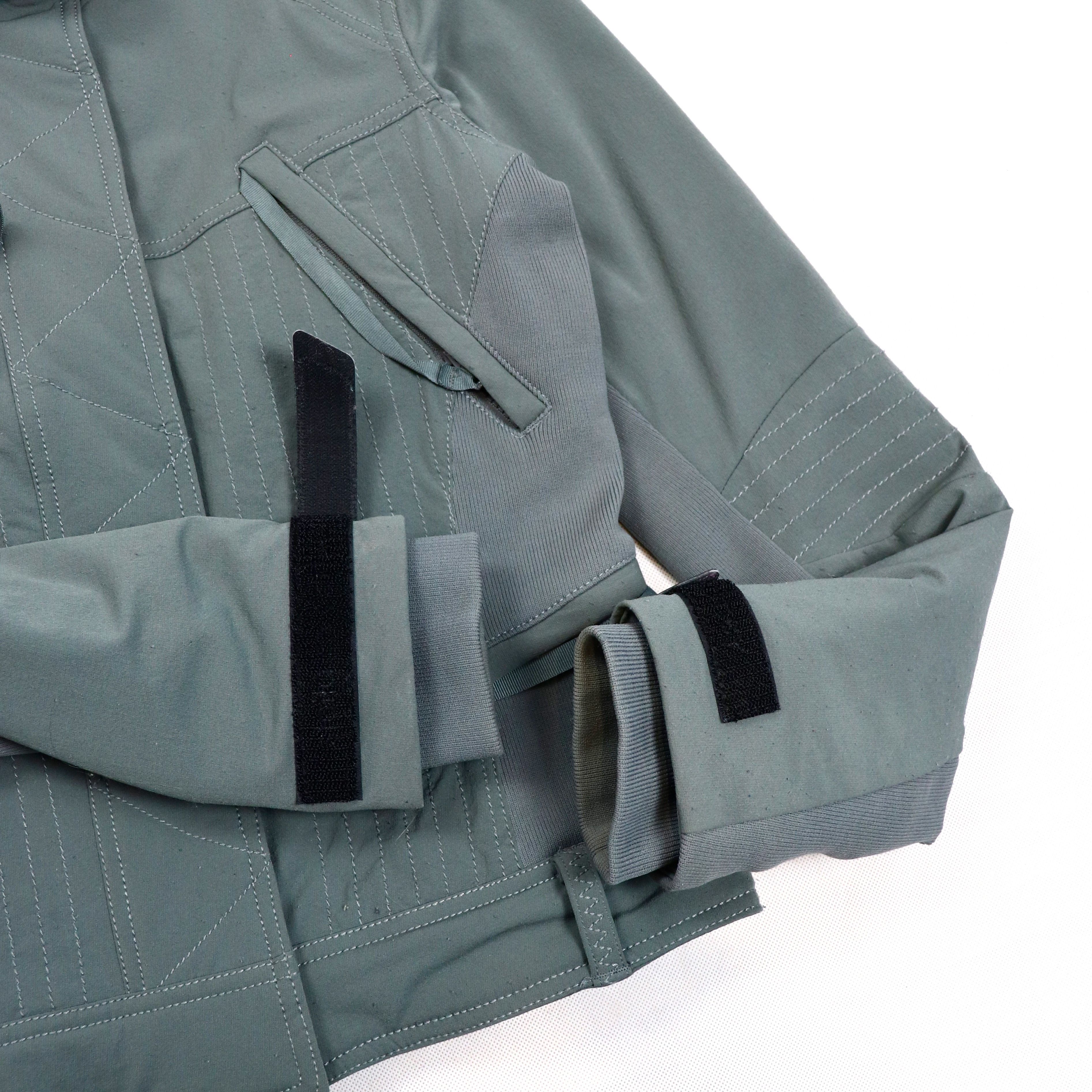 Adidas × Stella McCartney Multipocket Cargo Velcro Bomber Size M / US 6-8 / IT 42-44 - 3 Thumbnail