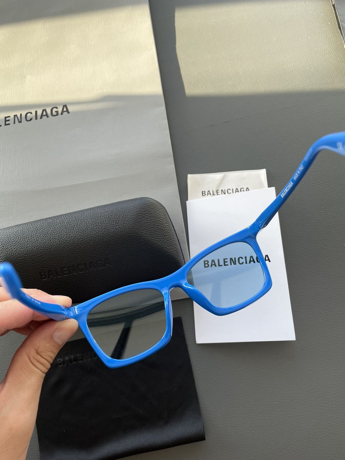 Balenciaga Runway Brand New Limited Edition Logo Minimalist Sunglasses Size ONE SIZE - 4 Thumbnail