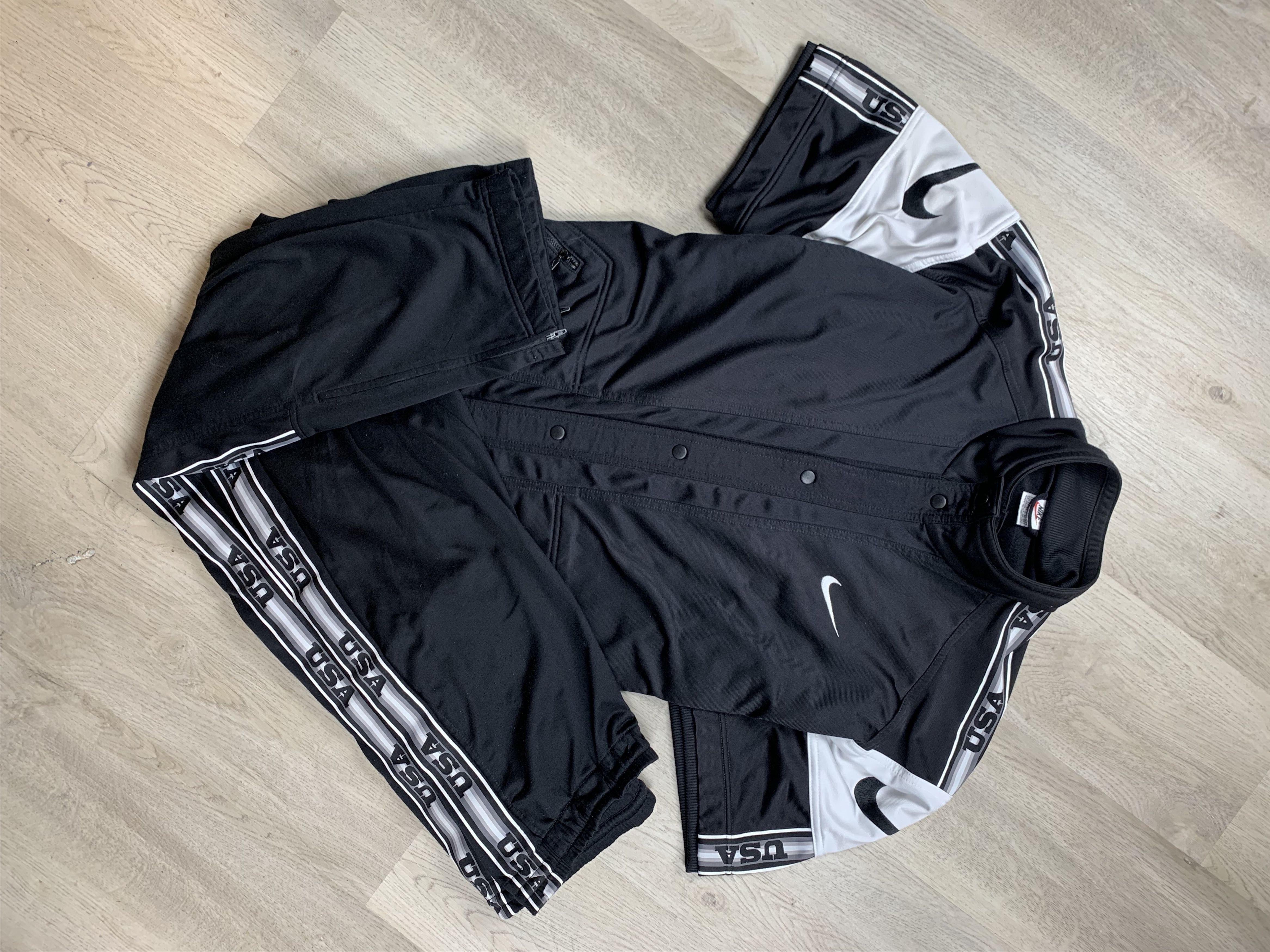 Nike Nike 90s Vintage Track Suit Jacket + Pants Size US XL / EU 56 / 4 - 3 Thumbnail