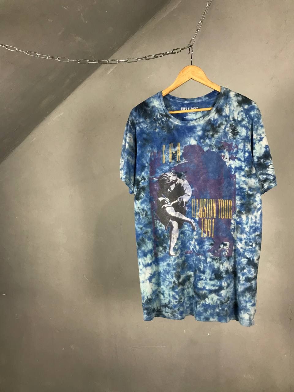 Band Tees Guns and Roses vintage band tee Size US L / EU 52-54 / 3 - 1 Thumbnail