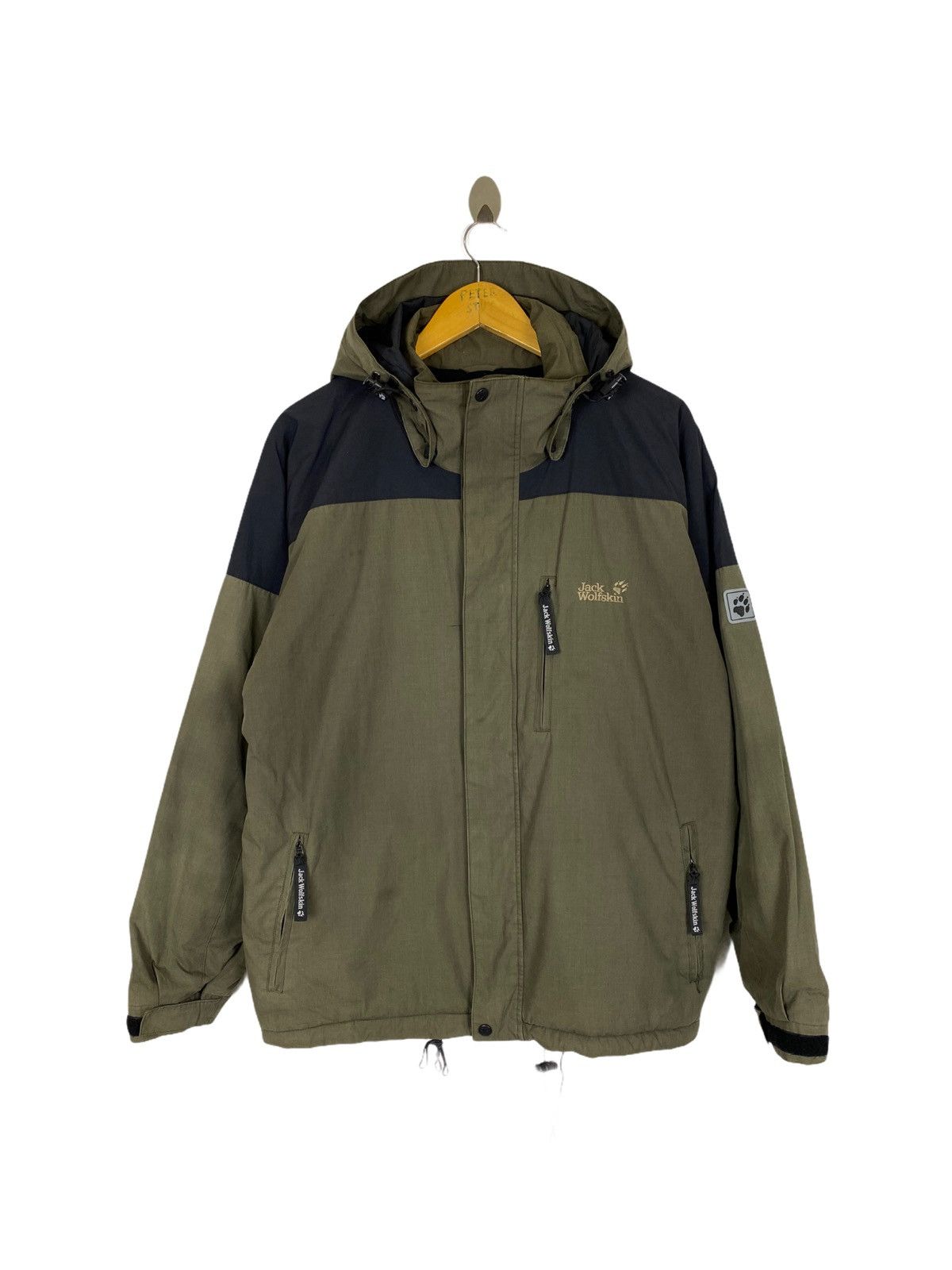 image of Jack Wolfskins x Windbreaker Jack Wolfskin Windbreaker Jacket, Men's (Size Medium)