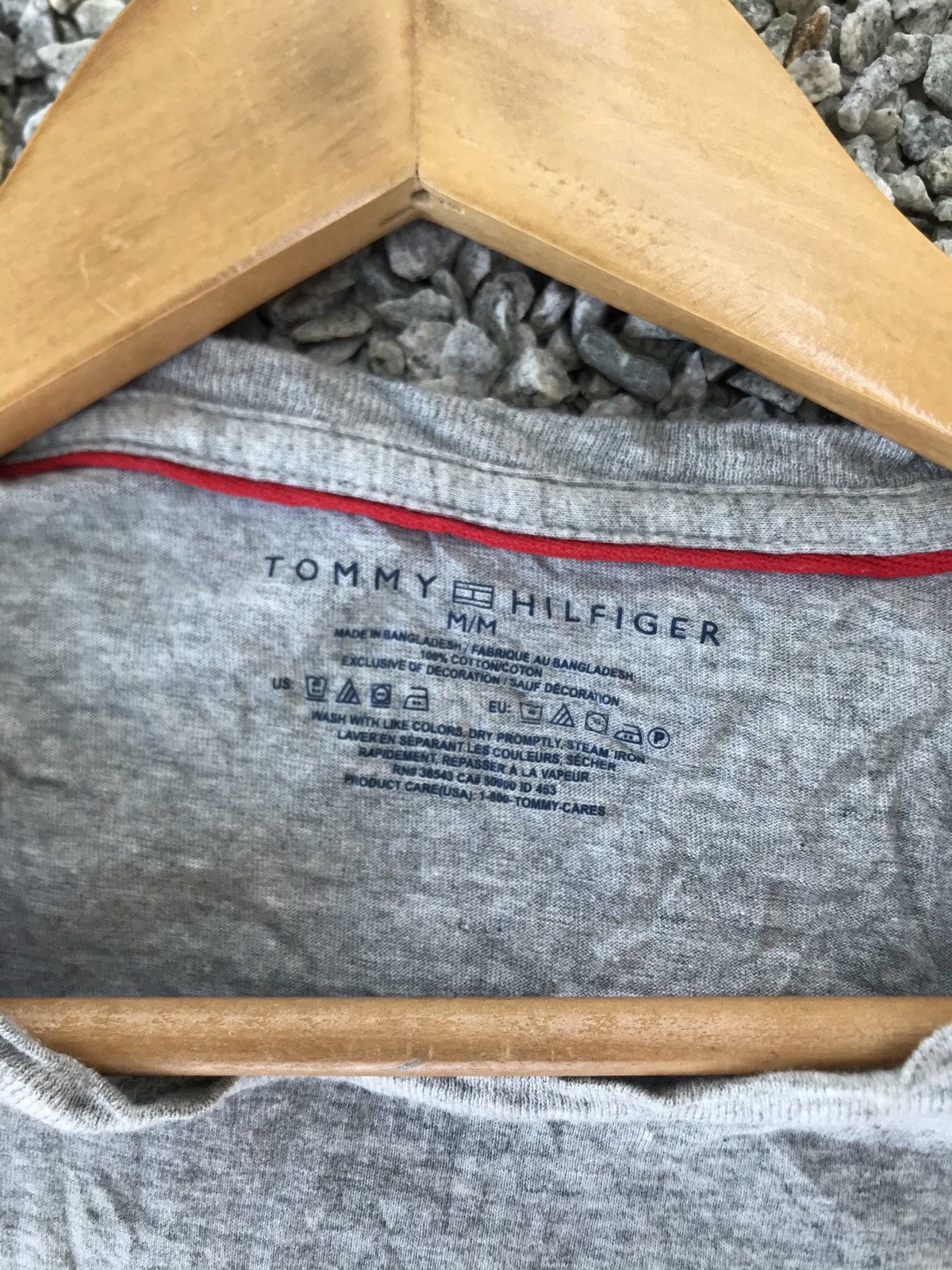 Tommy Hilfiger Tommy Hilfiger Embroided small logo Tshirt Size US M / EU 48-50 / 2 - 4 Thumbnail