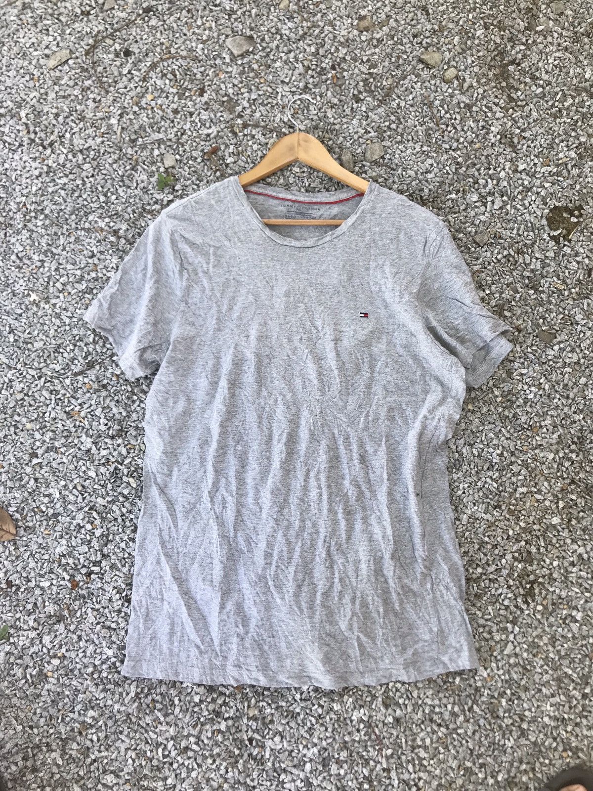 Tommy Hilfiger Tommy Hilfiger Embroided small logo Tshirt Size US M / EU 48-50 / 2 - 1 Thumbnail
