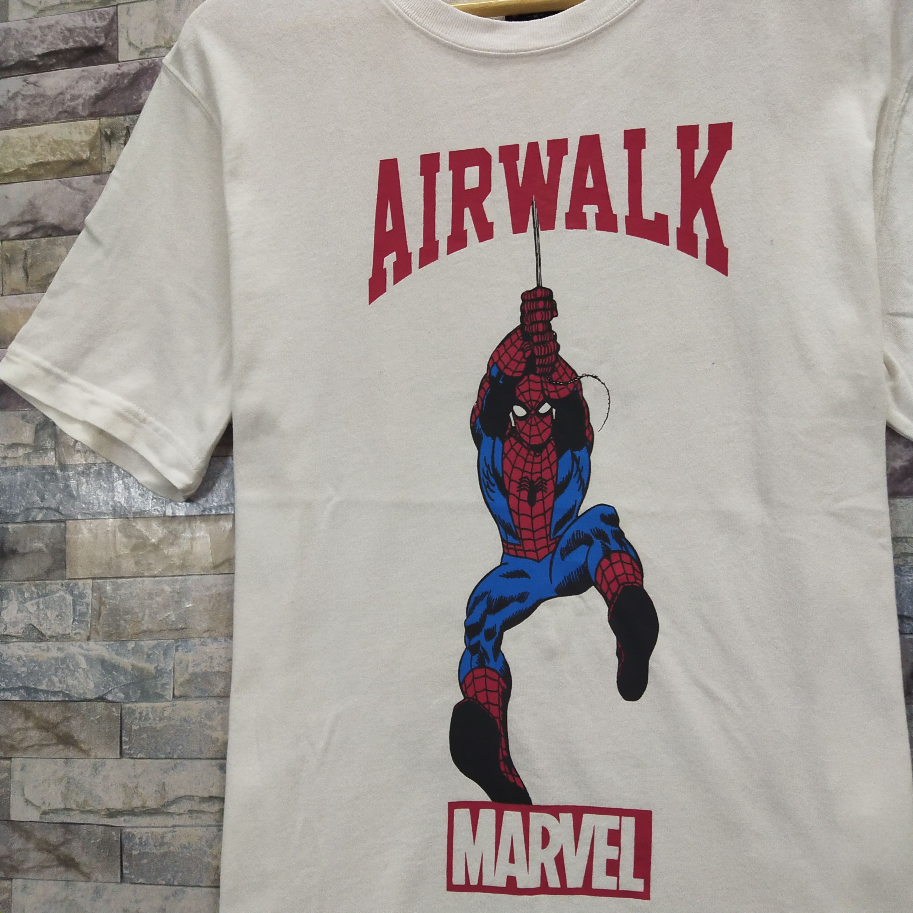 Airwalk × Marvel Comics Airwalk x Marvel Spiderman Rare Tee Size US M / EU 48-50 / 2 - 2 Thumbnail