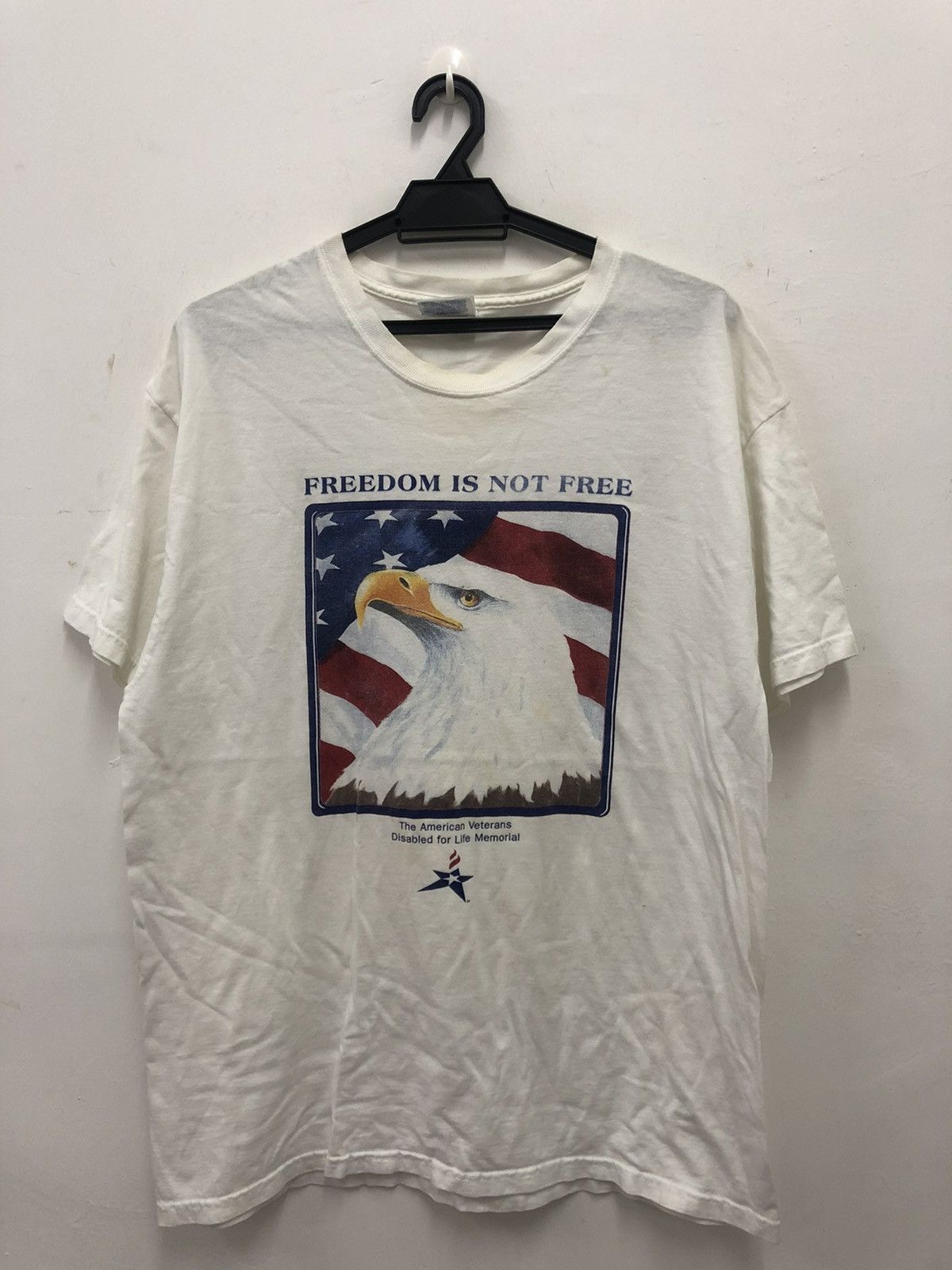 Vintage Rare Vintage Freedom is Not Free USA Life Memorial Hanes Tee Size US L / EU 52-54 / 3 - 1 Thumbnail