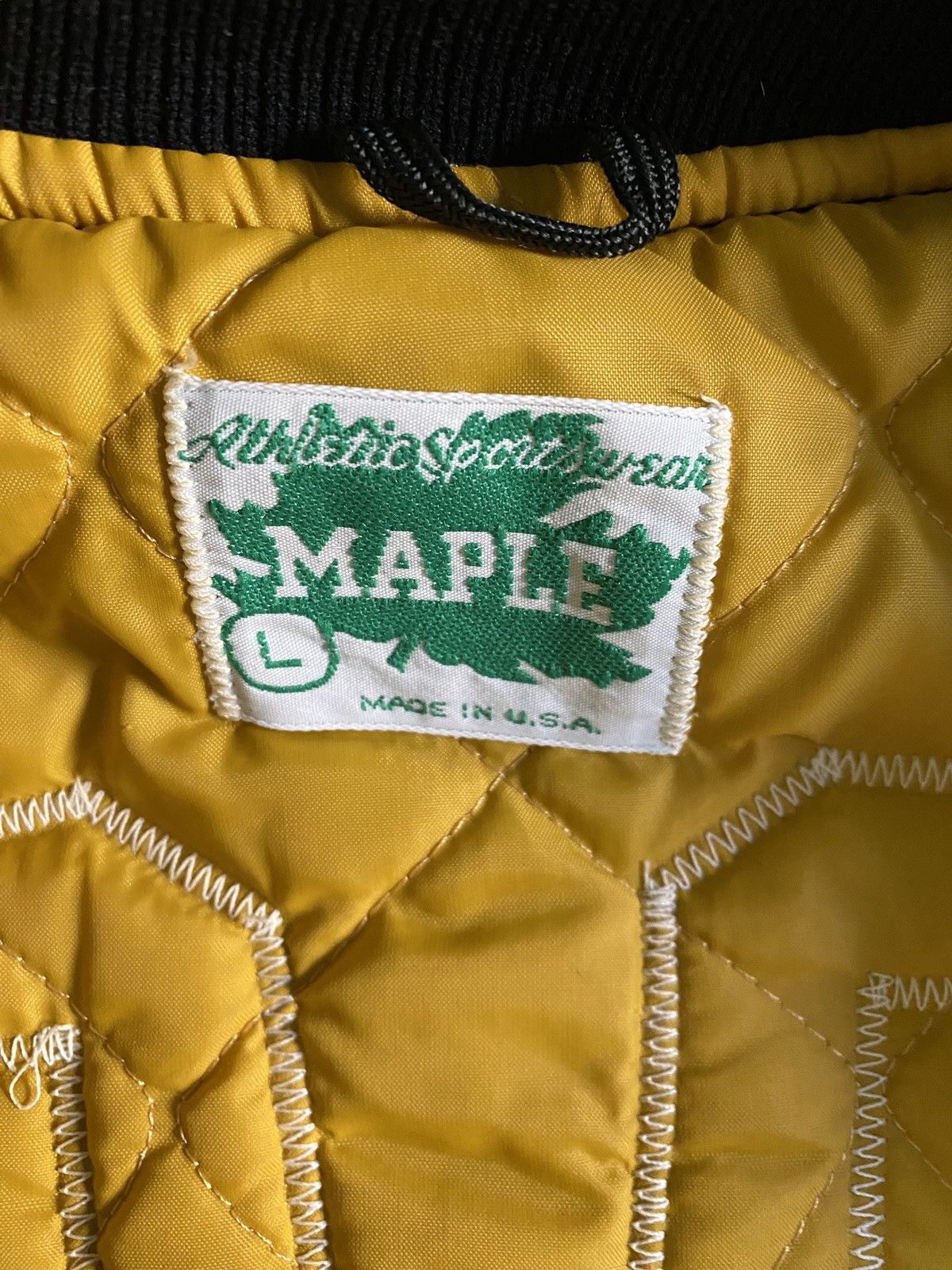 Vintage Vintage 1991 Wood Football Varsity Letterman Bomber Jacket Size US L / EU 52-54 / 3 - 14 Thumbnail