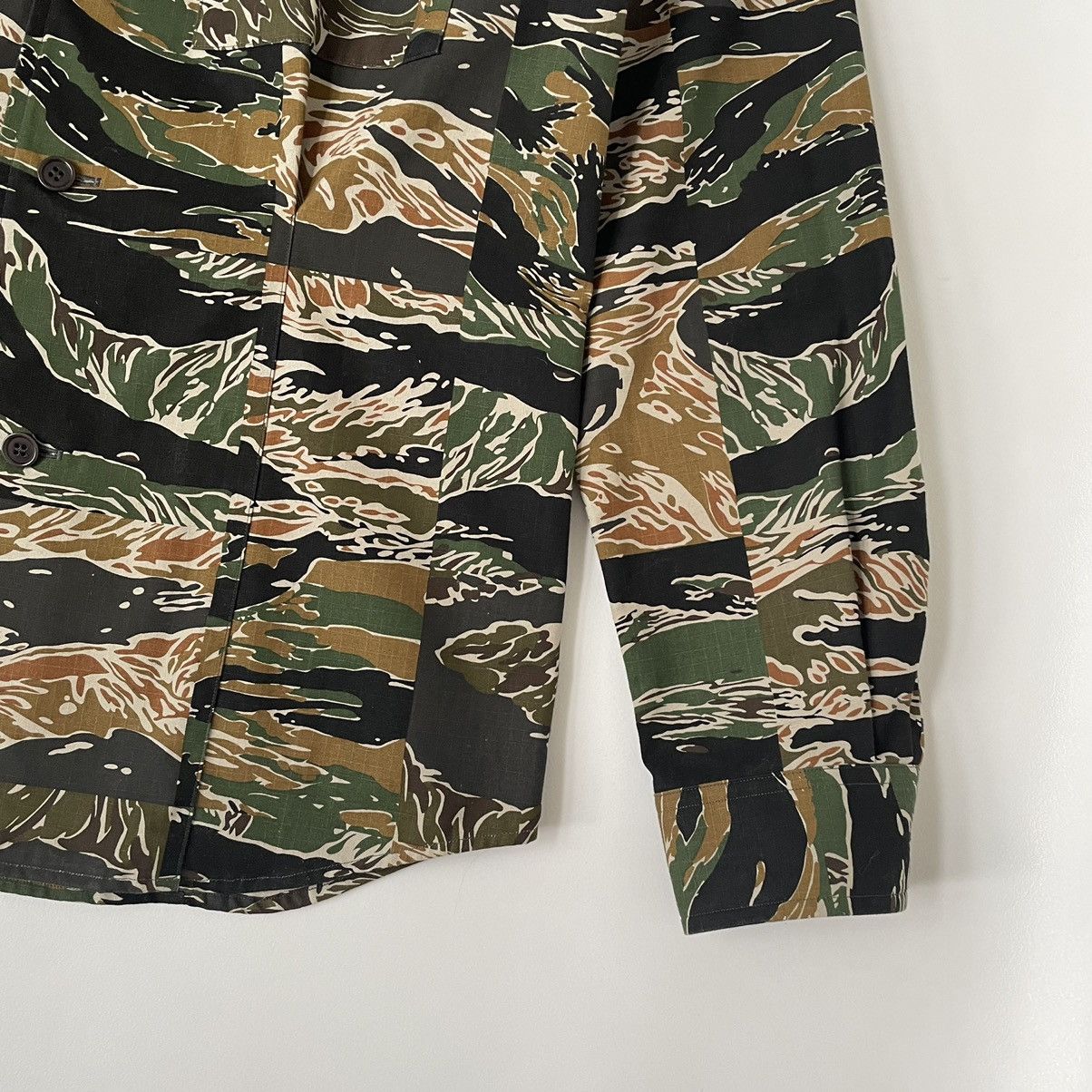 Dries Van Noten S/S 20 ‘Patchwork Tiger Camo’ Shirt Size US M / EU 48-50 / 2 - 7 Thumbnail