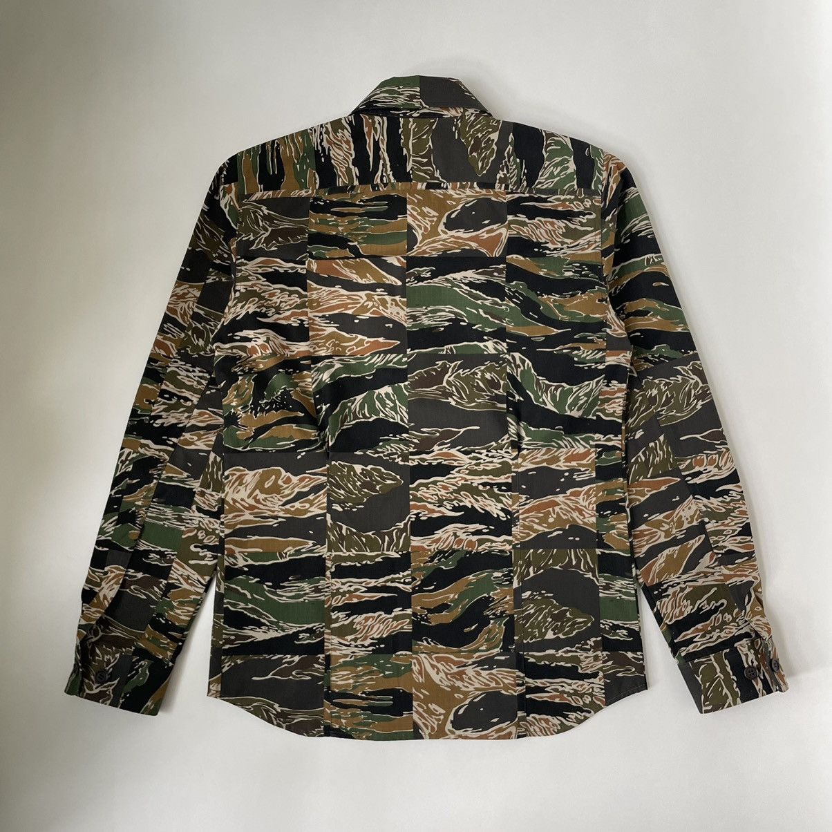 Dries Van Noten S/S 20 ‘Patchwork Tiger Camo’ Shirt Size US M / EU 48-50 / 2 - 8 Thumbnail