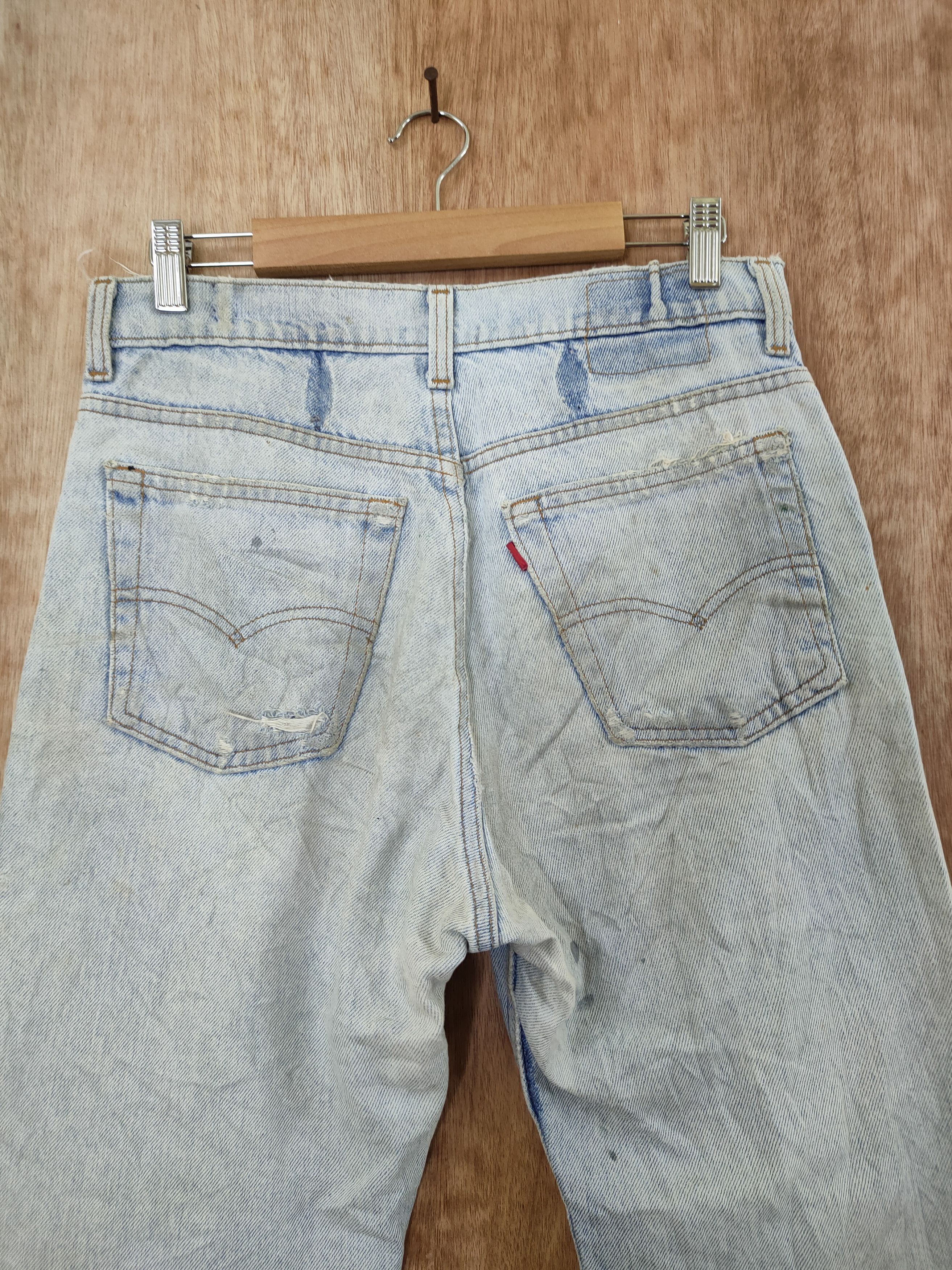 Levi's DL Levis vintage distressed thrashed denim jeans #46-394 Size US 31 - 10 Thumbnail