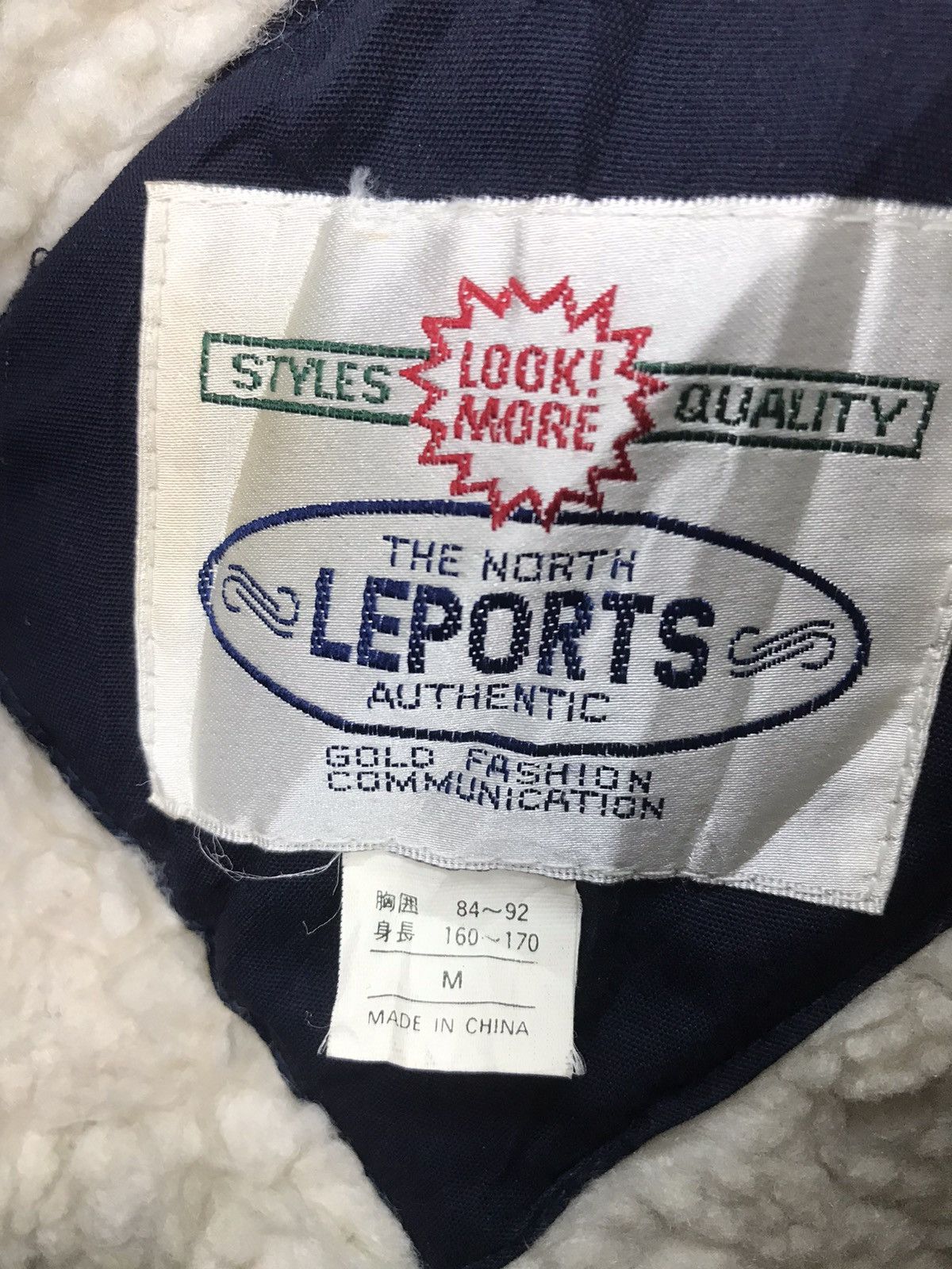 Japanese Brand × Vintage Vintage the north leports fur hoodie bomber jacket Size US L / EU 52-54 / 3 - 4 Thumbnail