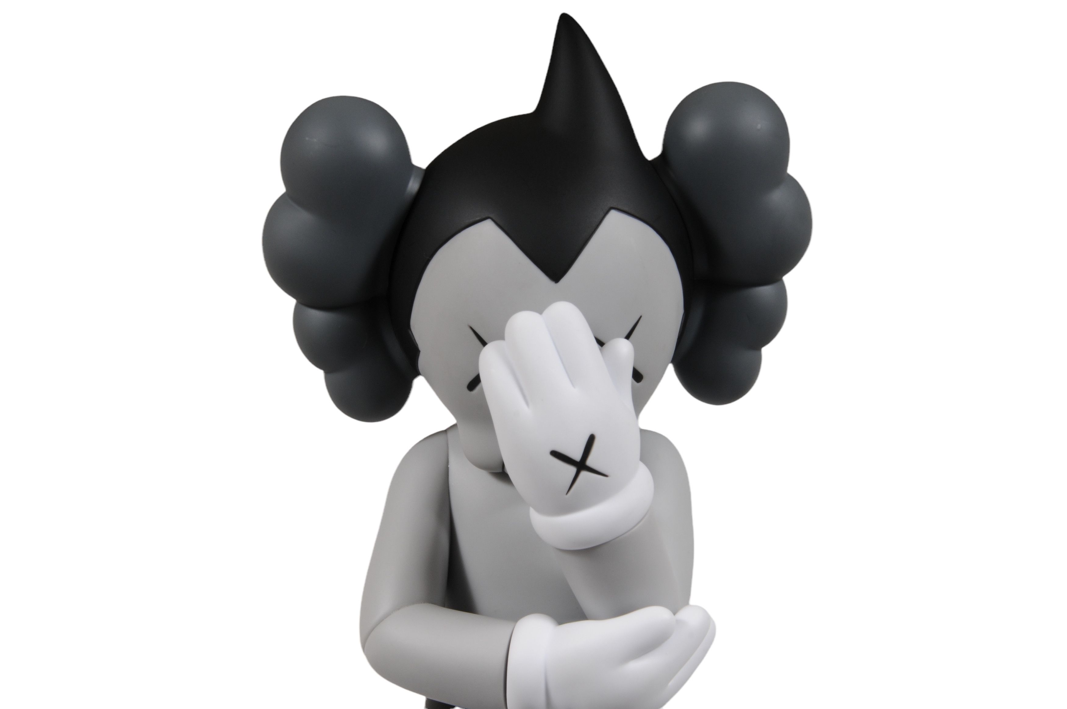 Kaws × Medicom Toy × Original Fake Grey Astro Boy Vinyl Figure Size ONE SIZE - 2 Thumbnail