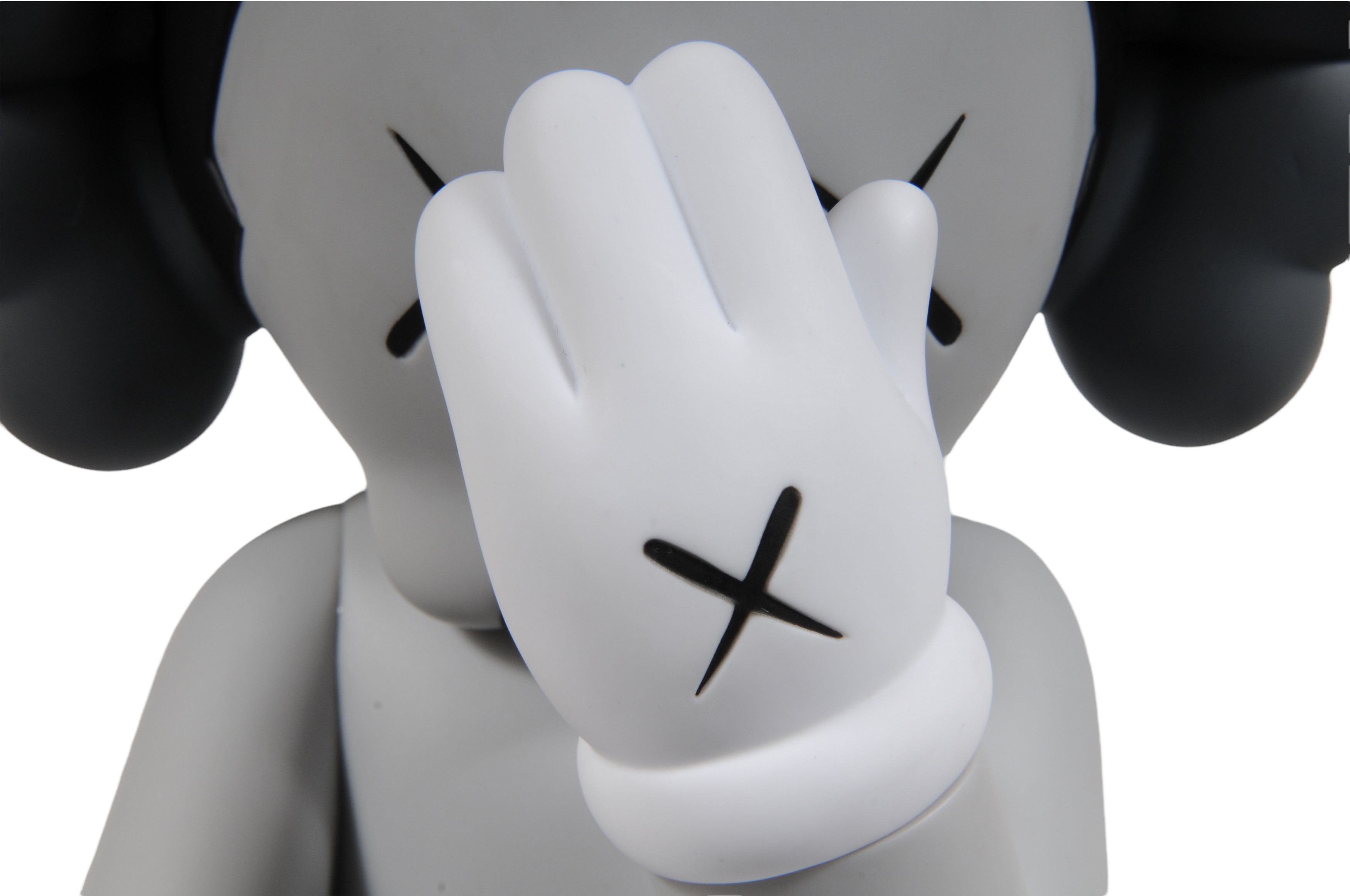 Kaws × Medicom Toy × Original Fake Grey Astro Boy Vinyl Figure Size ONE SIZE - 3 Thumbnail