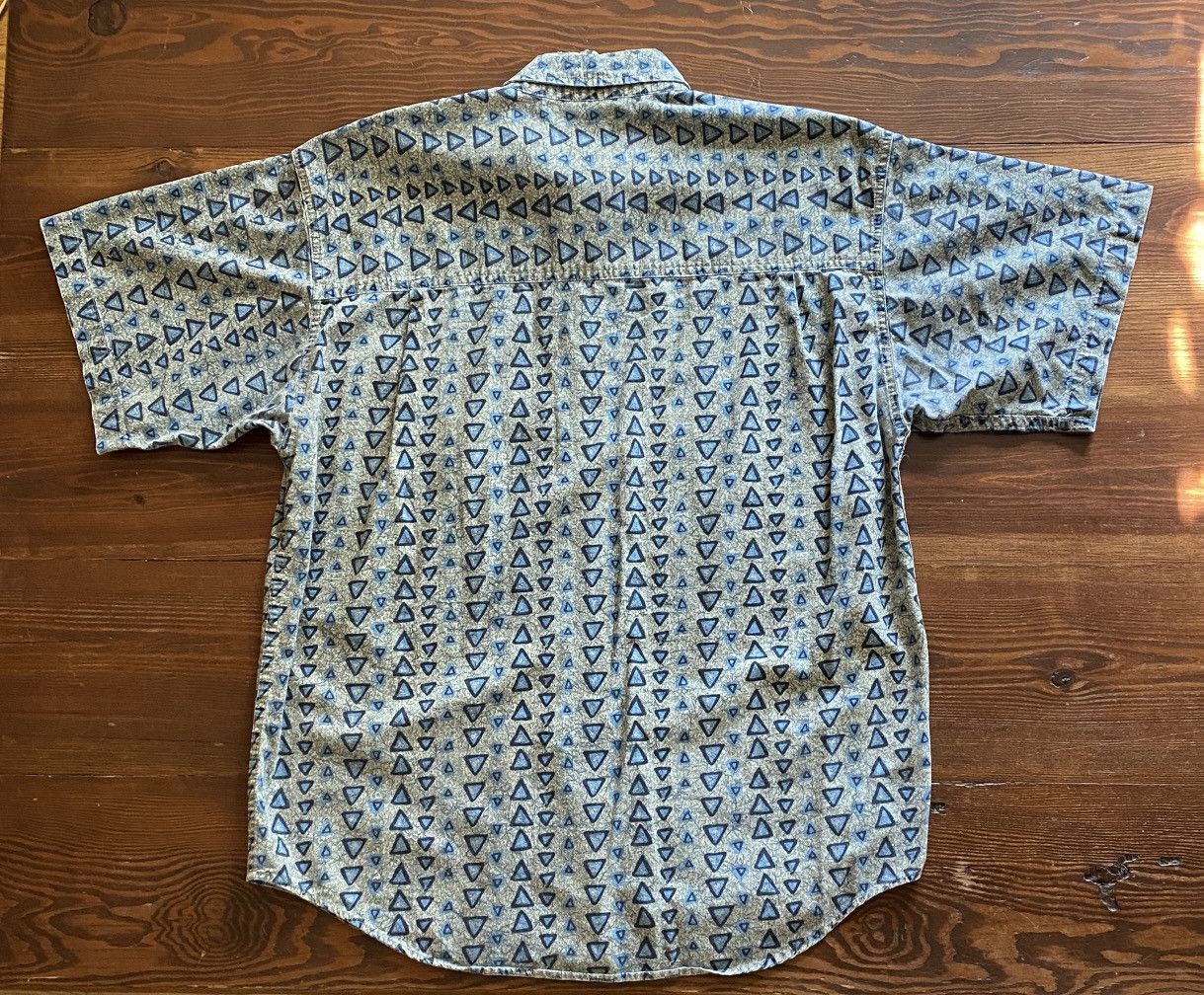 Vintage Vintage 80’s Red Eye Triangles All Over Faded Button Up Size US M / EU 48-50 / 2 - 11 Thumbnail