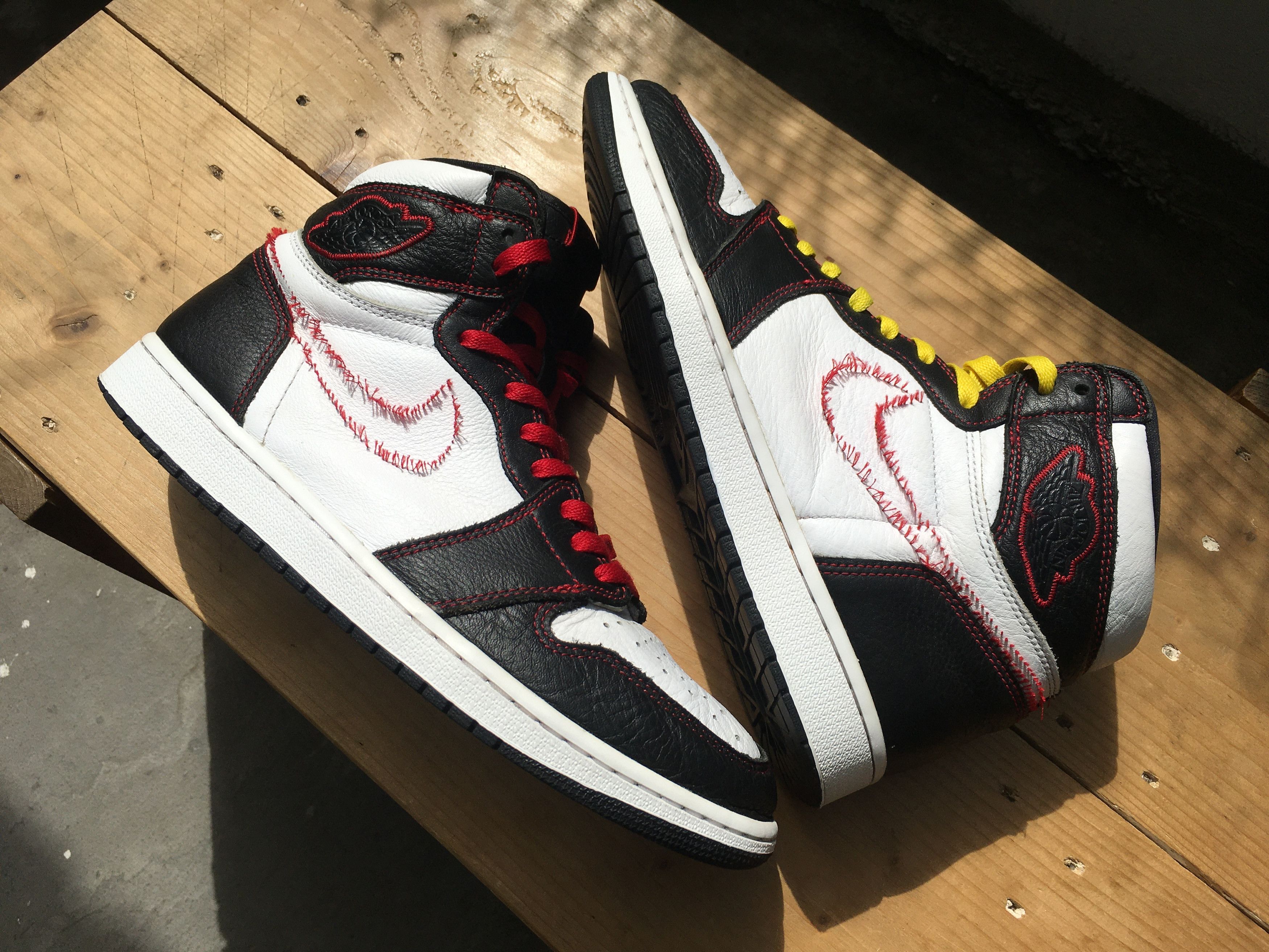 Jordan Brand × Nike 🔥 Nike Air Jordan 1 Retro High OG Defiant Size US 11 / EU 44 - 20 Thumbnail