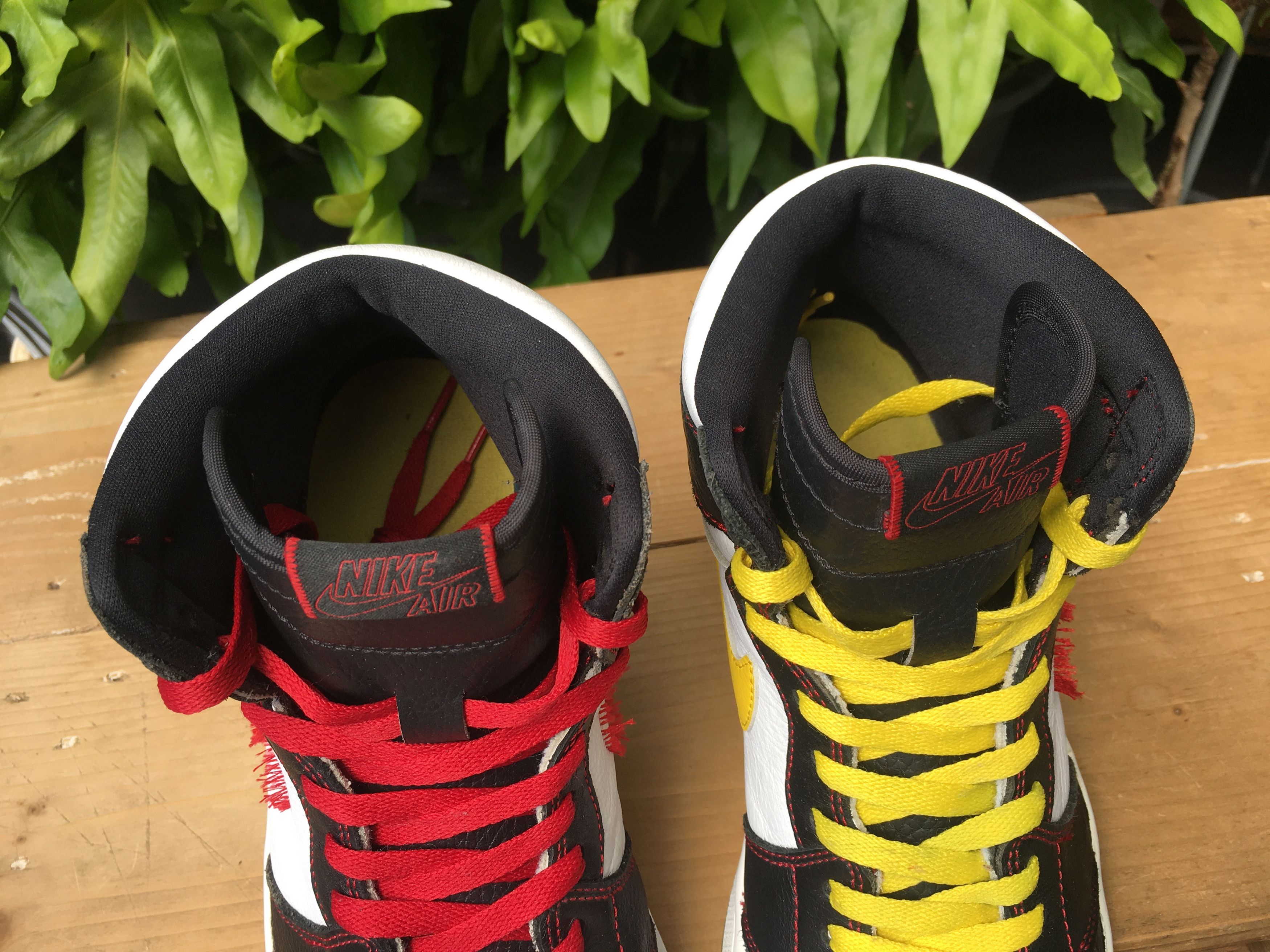 Jordan Brand × Nike 🔥 Nike Air Jordan 1 Retro High OG Defiant Size US 11 / EU 44 - 12 Thumbnail