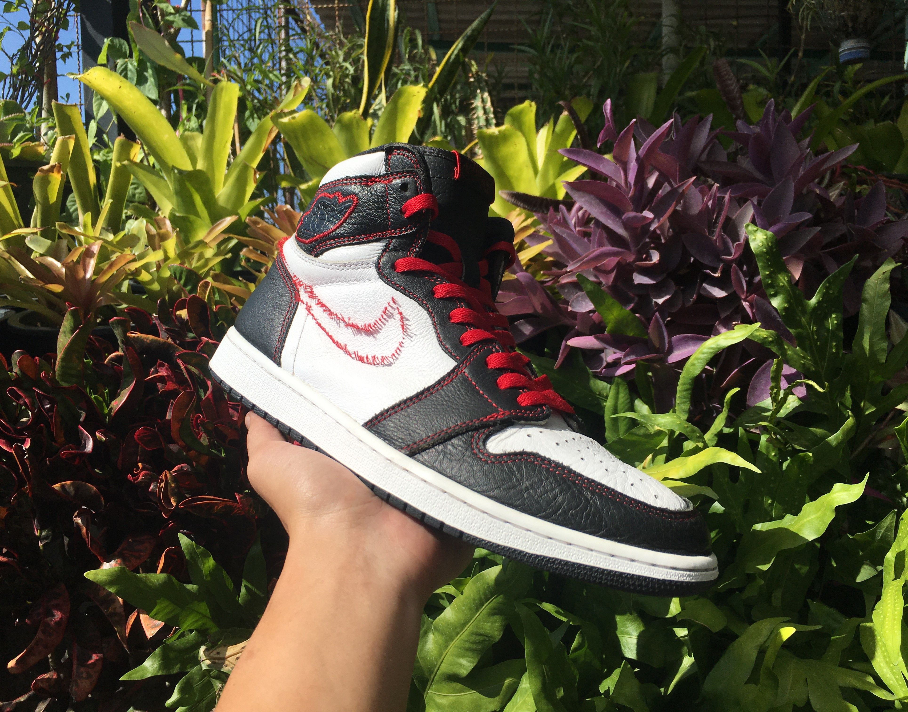Jordan Brand × Nike 🔥 Nike Air Jordan 1 Retro High OG Defiant Size US 11 / EU 44 - 24 Thumbnail