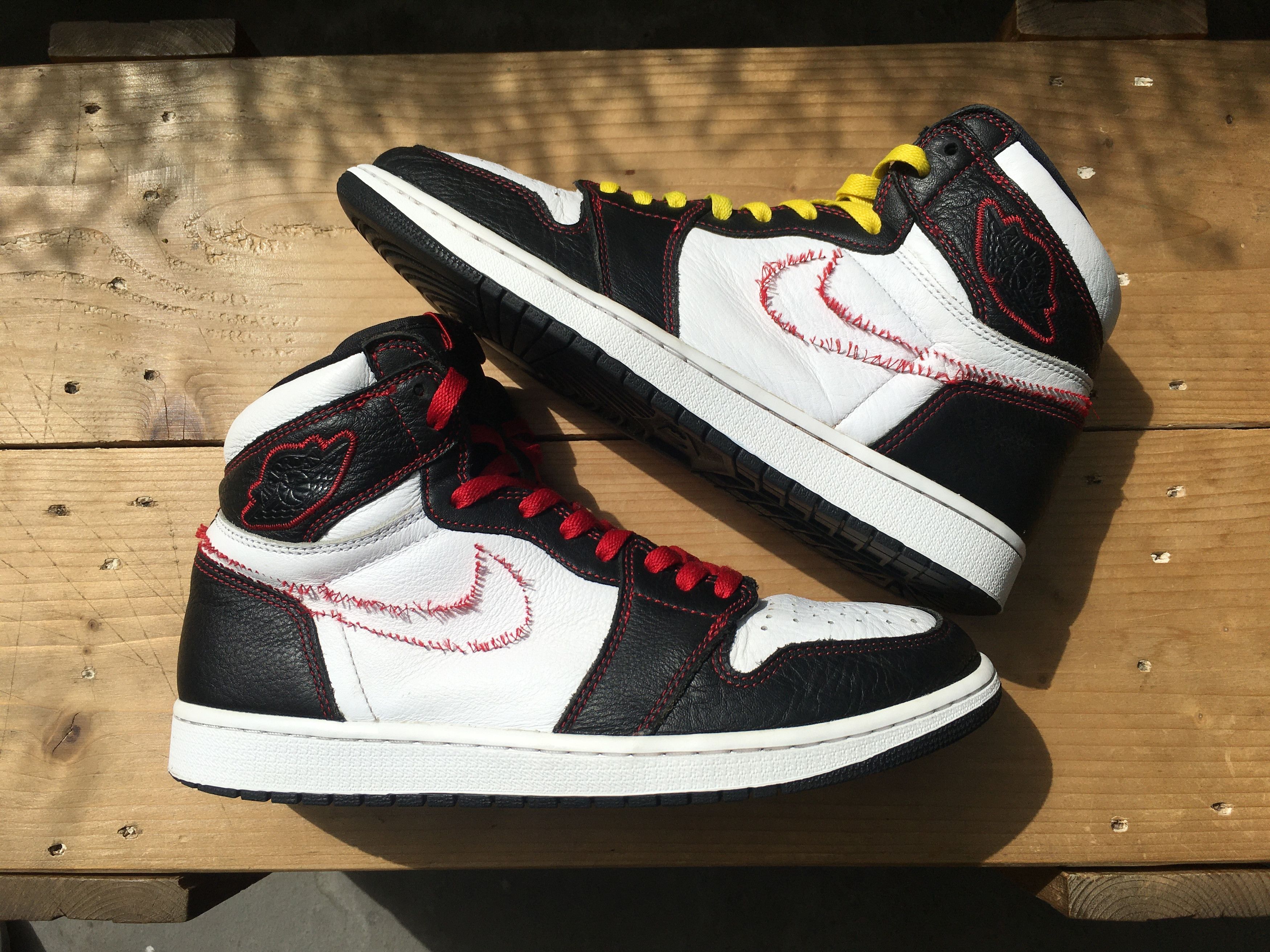 Jordan Brand × Nike 🔥 Nike Air Jordan 1 Retro High OG Defiant Size US 11 / EU 44 - 19 Thumbnail