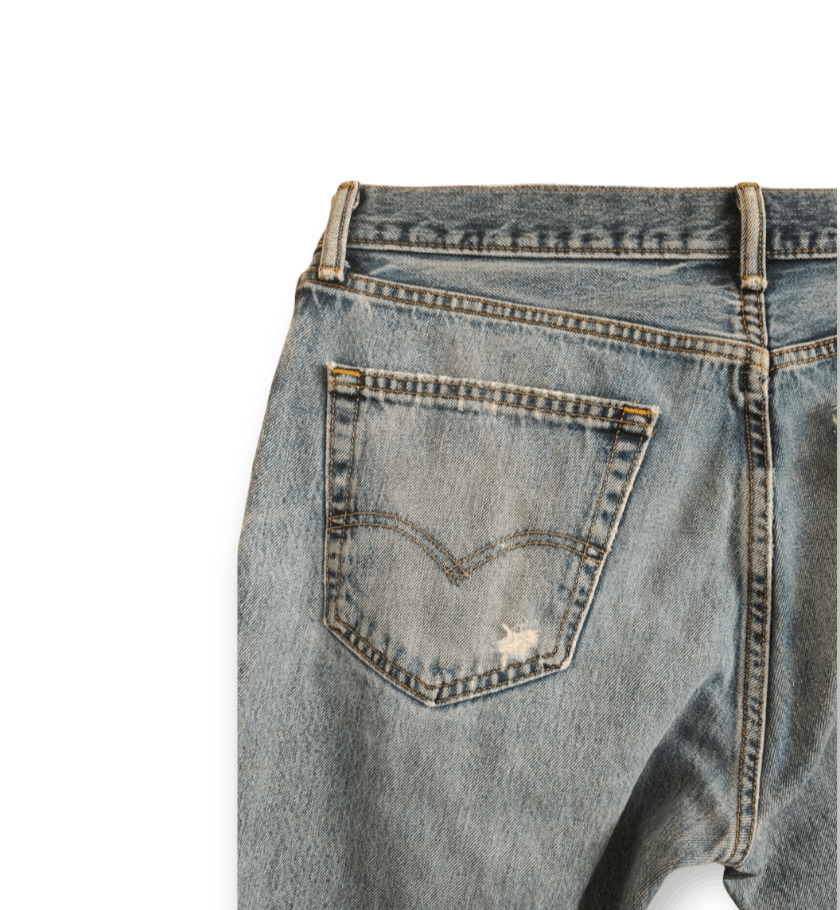 Levi's × Vintage Rare Vintage 1990’s Levi’s 505 Light Blue Wash Denim Jeans Size US 33 - 7 Thumbnail