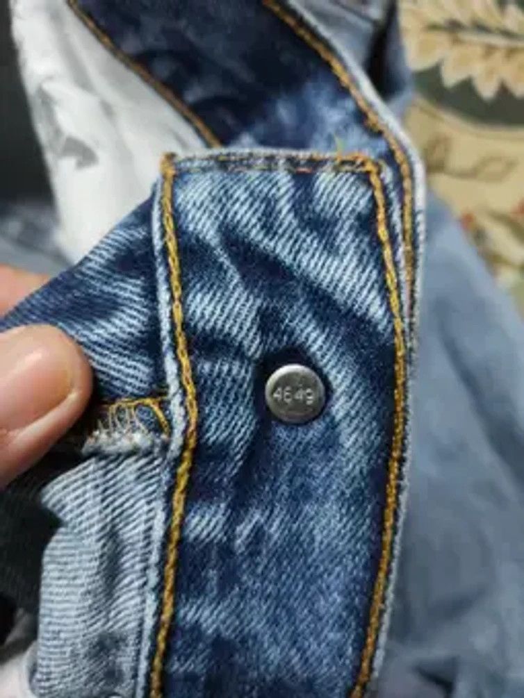 Levi's × Vintage Rare Vintage 1990’s Levi’s 505 Light Blue Wash Denim Jeans Size US 33 - 13 Thumbnail