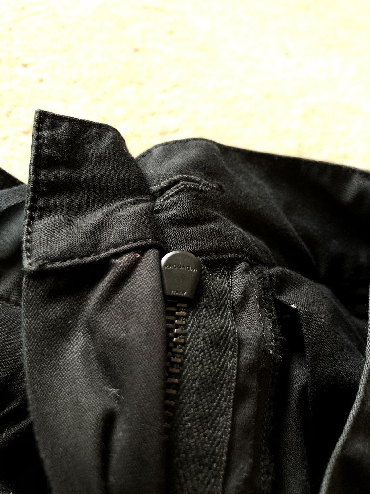 Alexander McQueen SS2007 Alexander Mcqueen Reconstruct Ankle Length Cargo Pant Size 27" / US 4 / IT 40 - 9 Thumbnail
