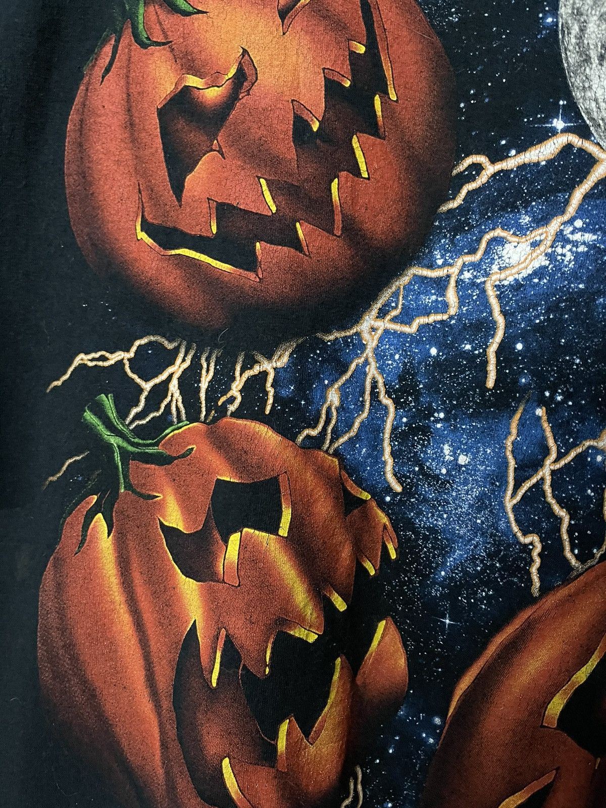Expert Horror × Fruit Of The Loom × Vintage Vintage Halloween Thunder Horror Moon Streetwear Tees Size US L / EU 52-54 / 3 - 4 Thumbnail