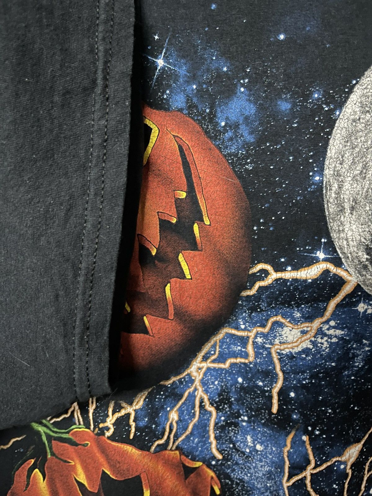 Expert Horror × Fruit Of The Loom × Vintage Vintage Halloween Thunder Horror Moon Streetwear Tees Size US L / EU 52-54 / 3 - 7 Thumbnail