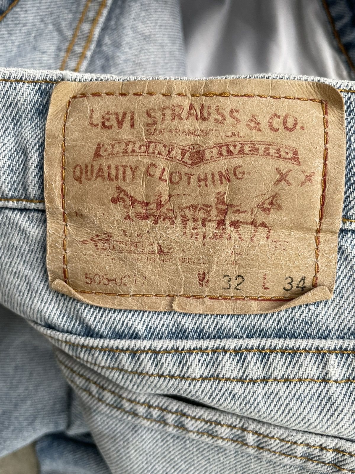 Levi's Vintage 1991 Levis 505 e Usa Aging Faded Distressed Size US 31 - 11 Thumbnail