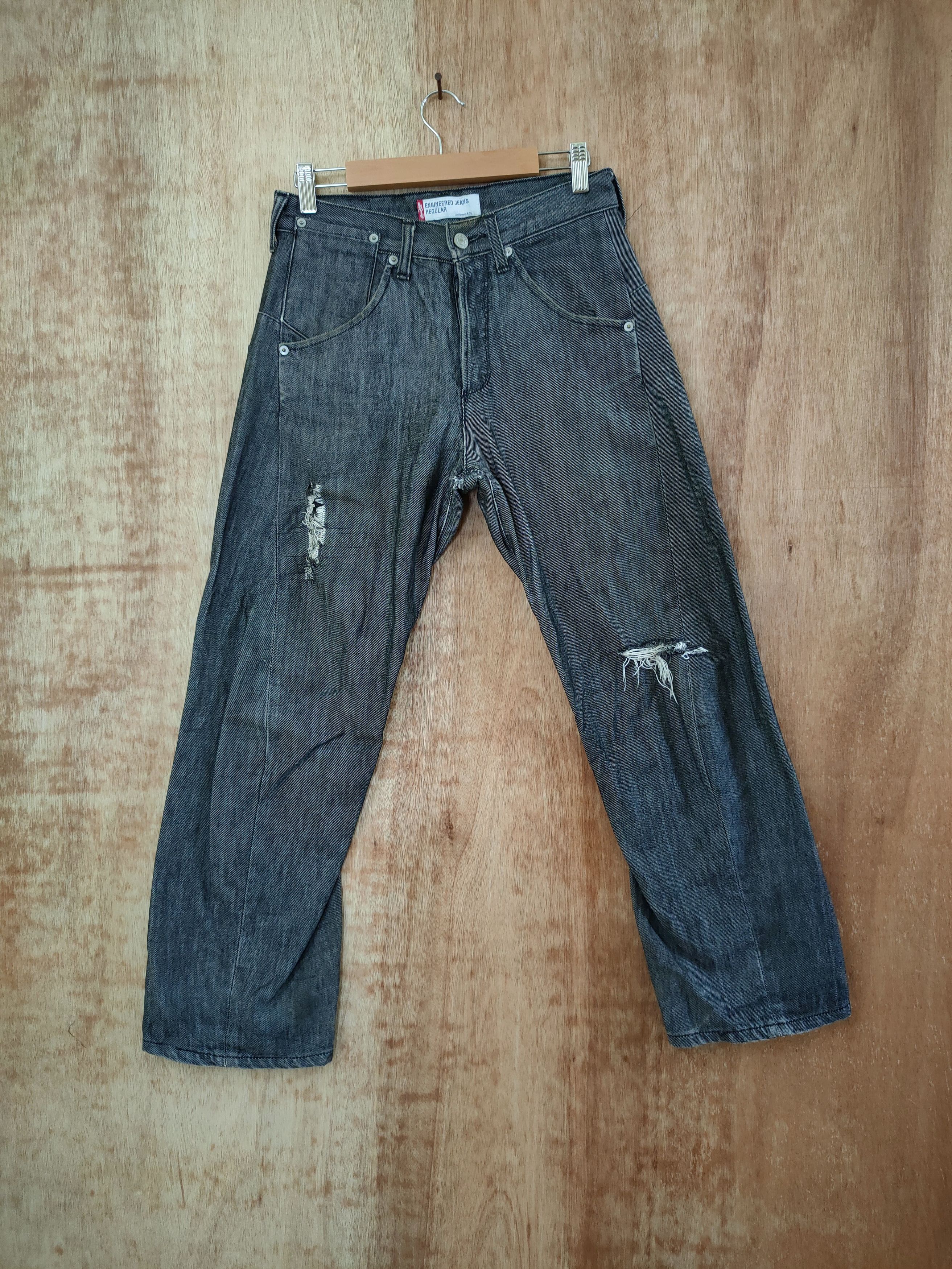 Vintage Levi's Engineered 28/29 Jeans 00004 Vintage Levi's
