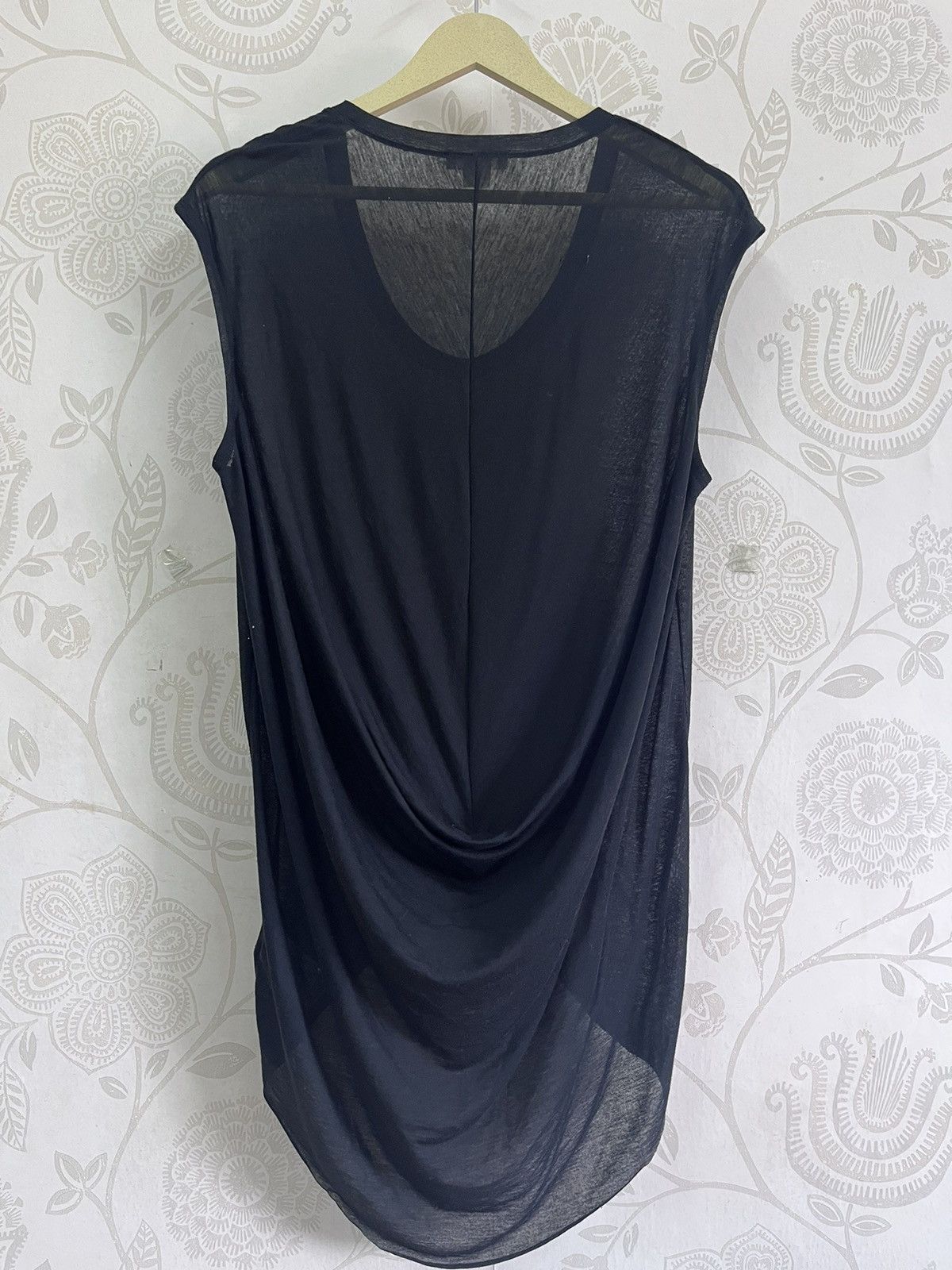 Helmut Lang Helmut Lang Sleeveless Top Inner Shirts Womenswear Size S / US 4 / IT 40 - 18 Thumbnail