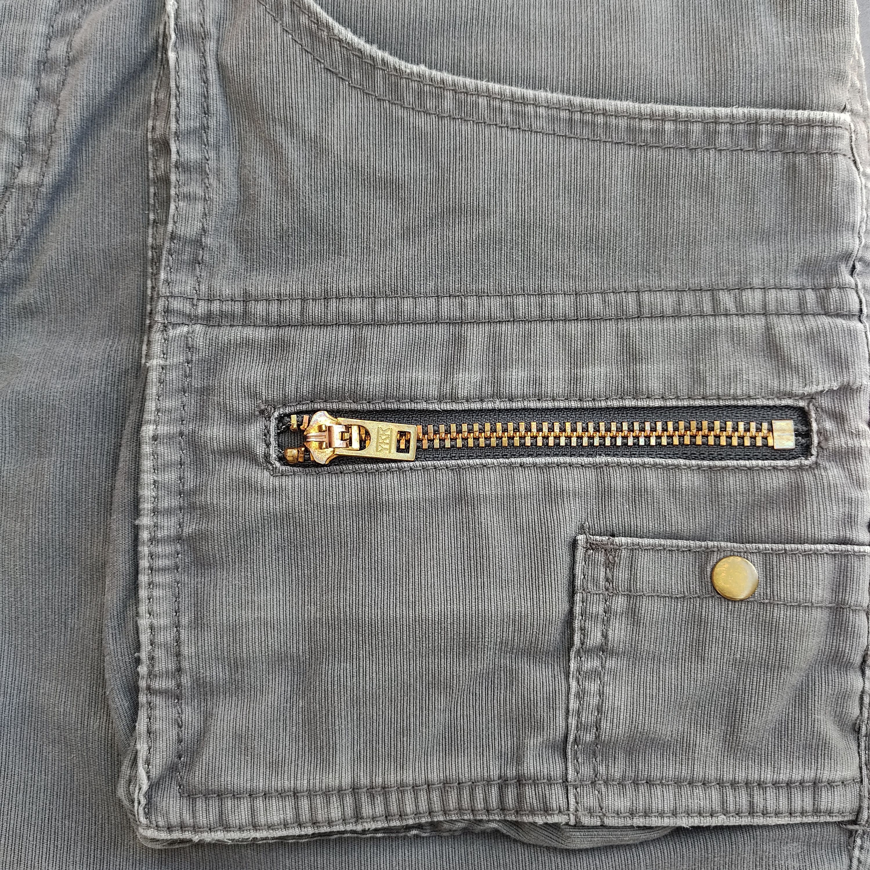 Oshkosh OshKosh Classic Faded Cargo Bush Pants Size US 31 - 7 Thumbnail