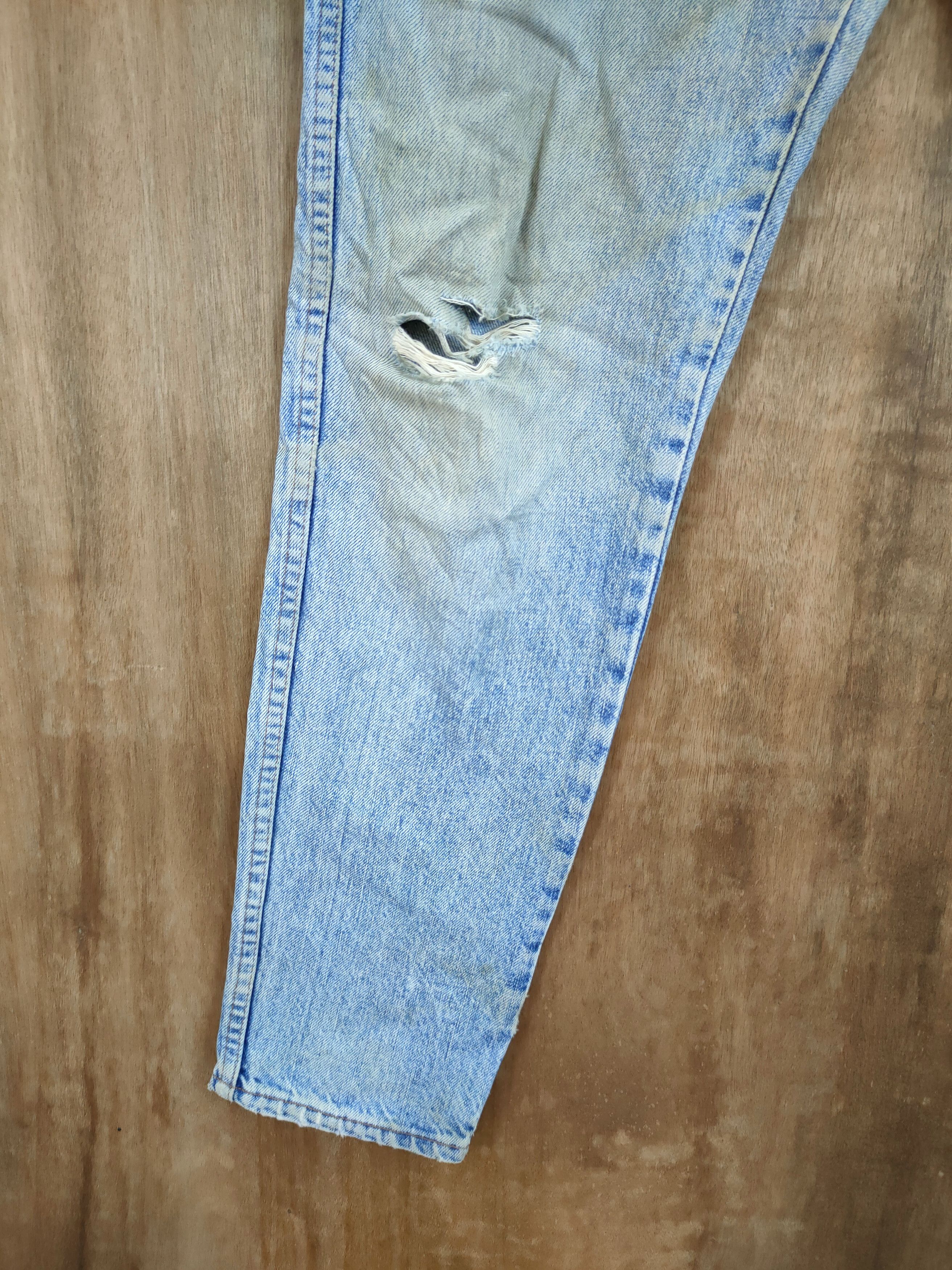 Levi's D Levis Big E ripped vintage distressed denim jeans #46-962 Size US 30 / EU 46 - 2 Thumbnail