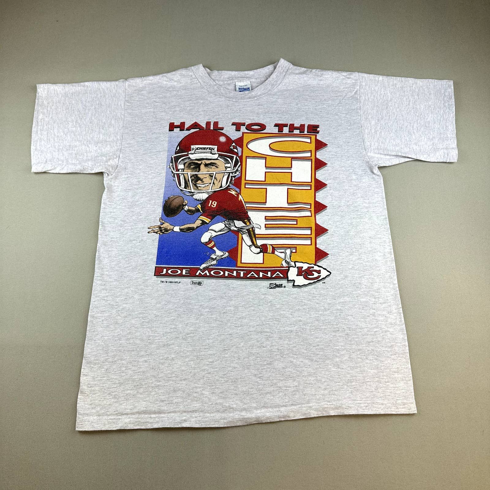 Vintage 1993 Joe Montana Kansas City Chiefs NFL single stitch T-shirt. Made  in the USA. XL