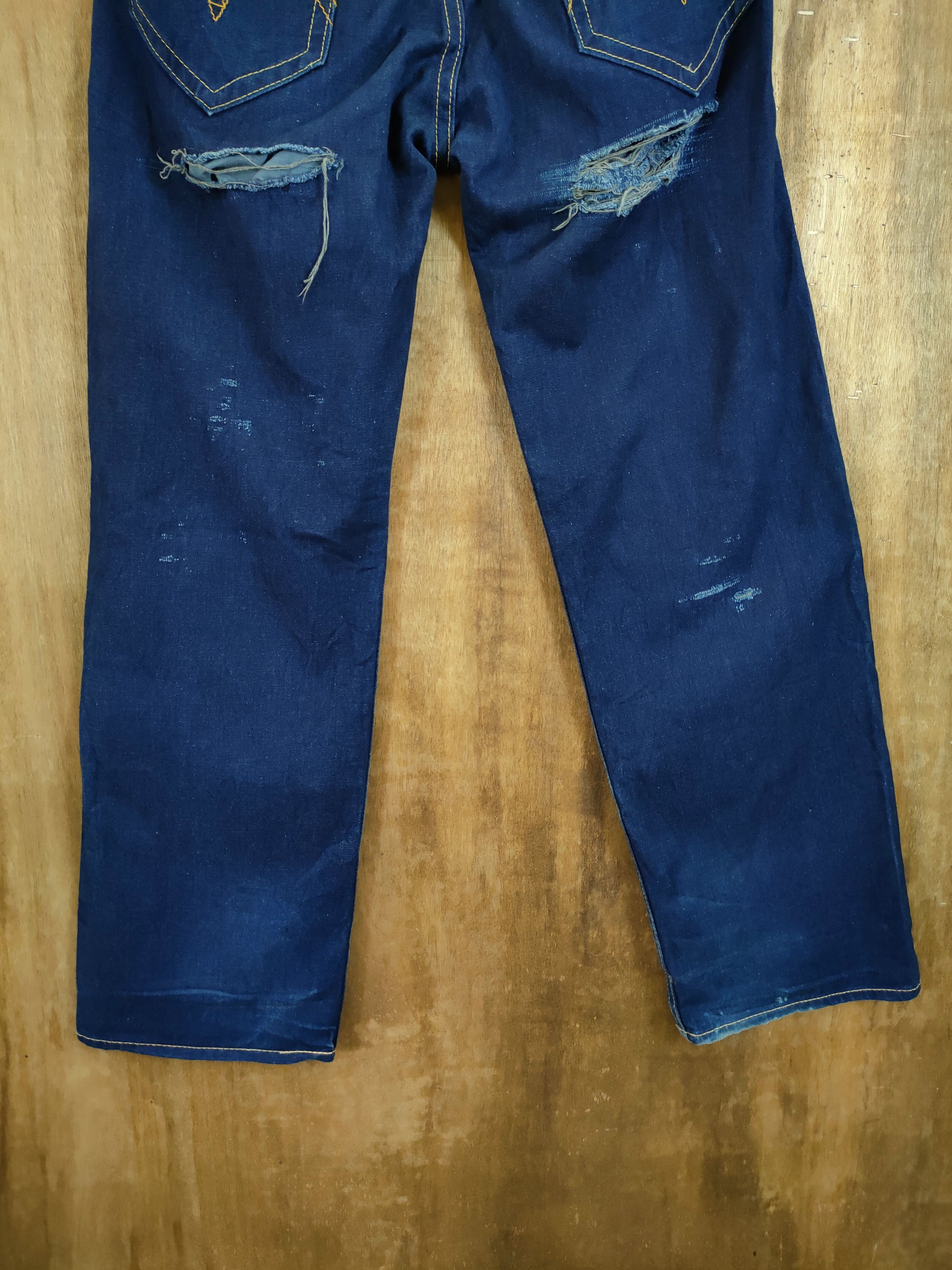 Levi's D Levis Distressed denim buckle back jeans #46-966 Size US 30 / EU 46 - 6 Thumbnail