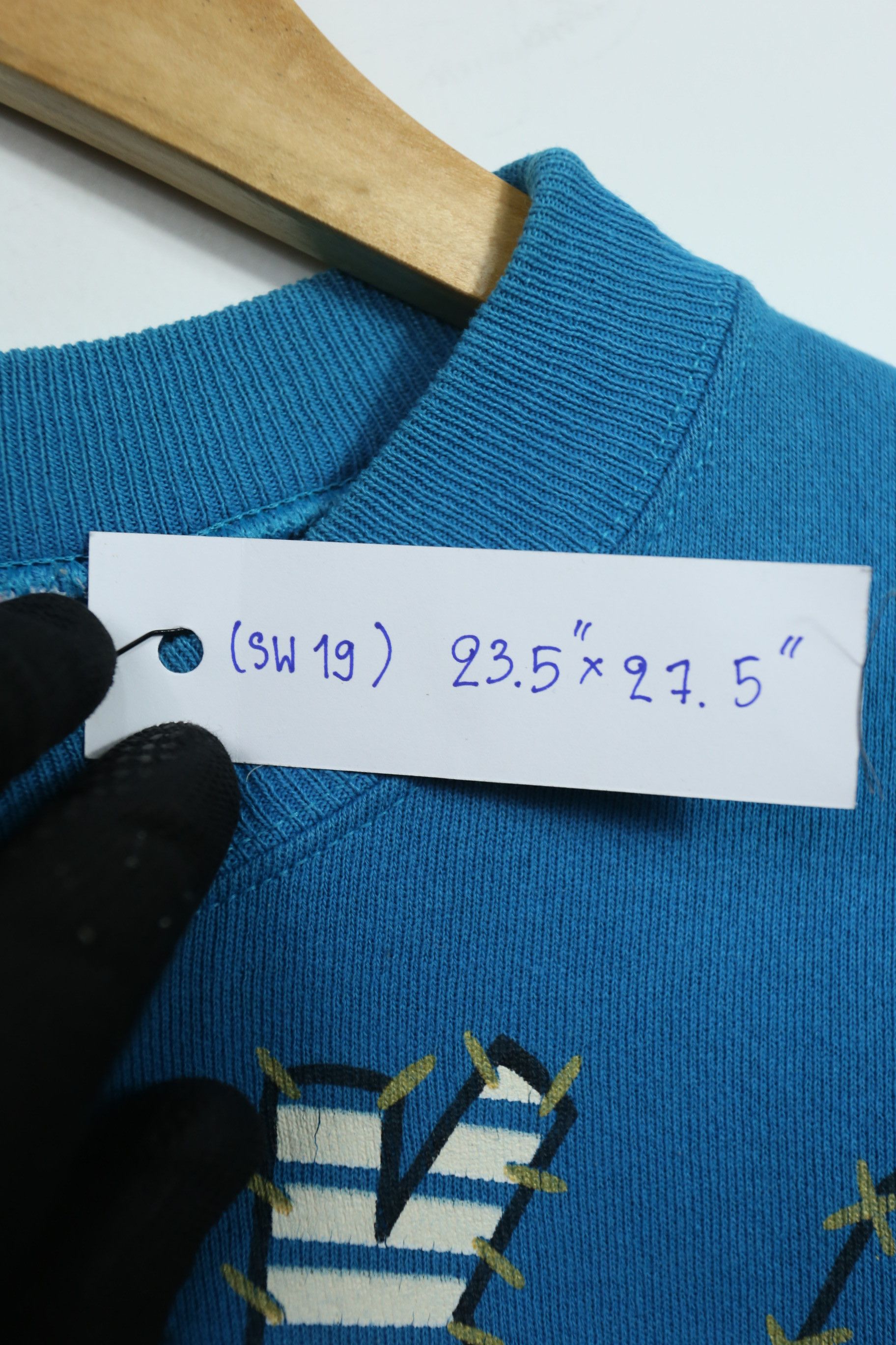 Disney × Mickey Mouse × Vintage SW19 Vintage 90s Disney Mickey Mouse Ice Skate Sweater (XL) Size US XL / EU 56 / 4 - 7 Thumbnail