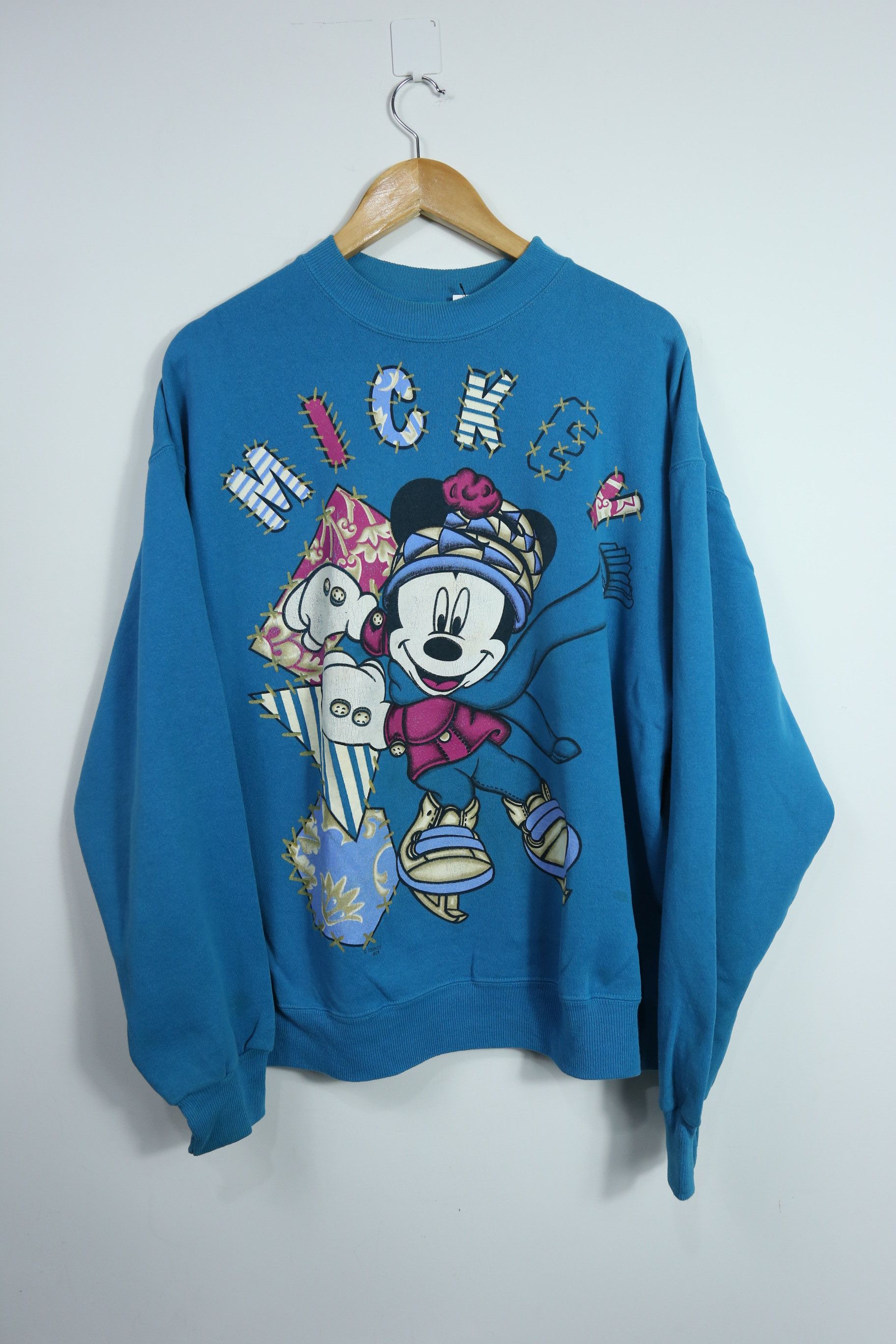 Disney × Mickey Mouse × Vintage SW19 Vintage 90s Disney Mickey Mouse Ice Skate Sweater (XL) Size US XL / EU 56 / 4 - 1 Thumbnail