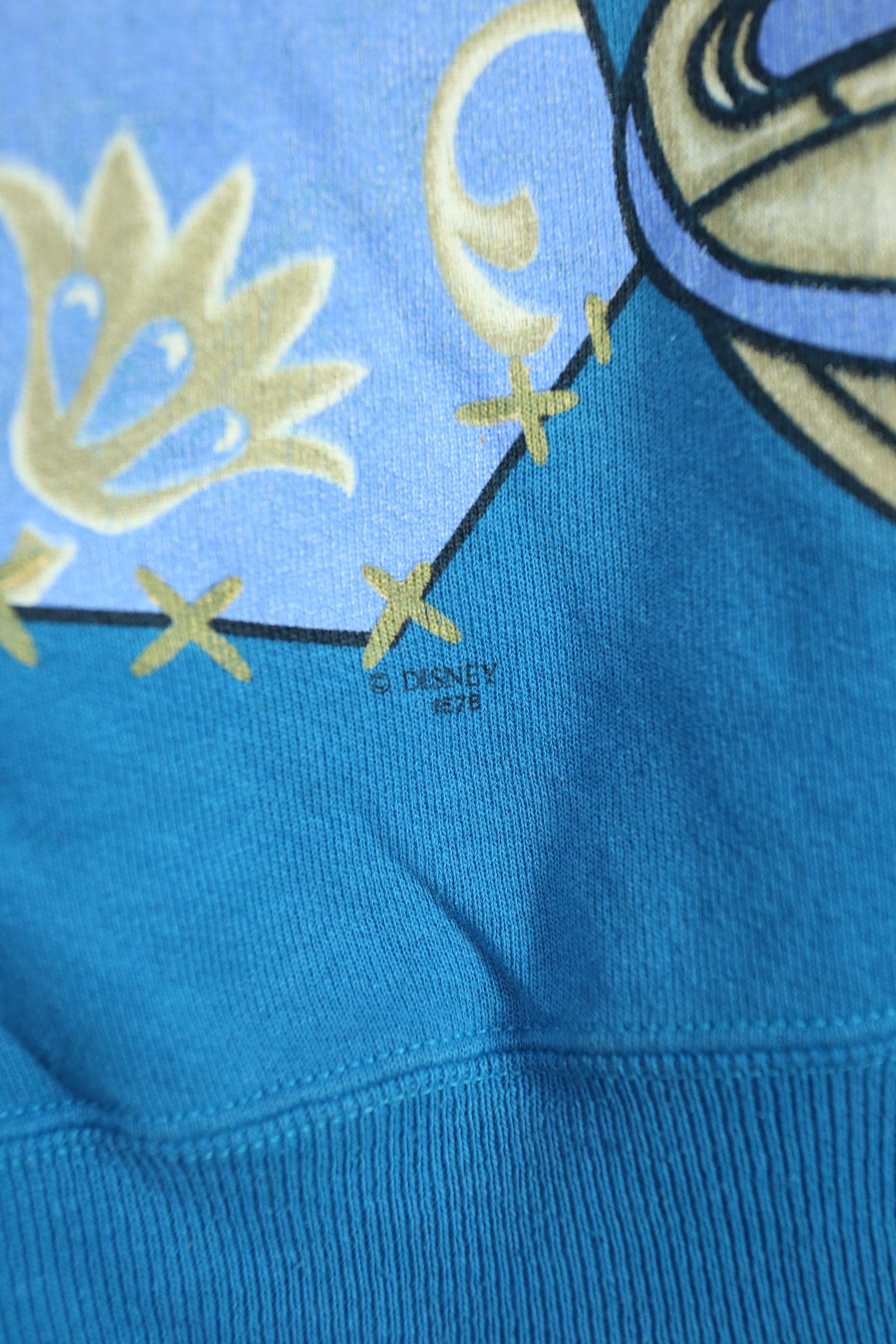 Disney × Mickey Mouse × Vintage SW19 Vintage 90s Disney Mickey Mouse Ice Skate Sweater (XL) Size US XL / EU 56 / 4 - 2 Thumbnail