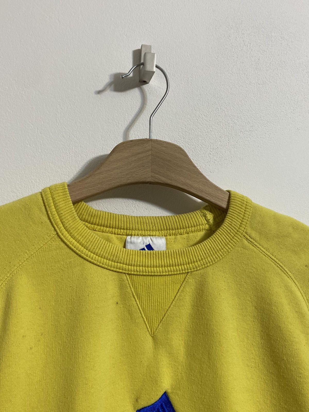 Vintage Vintage sweatshirt adidas big logo Size US L / EU 52-54 / 3 - 4 Thumbnail