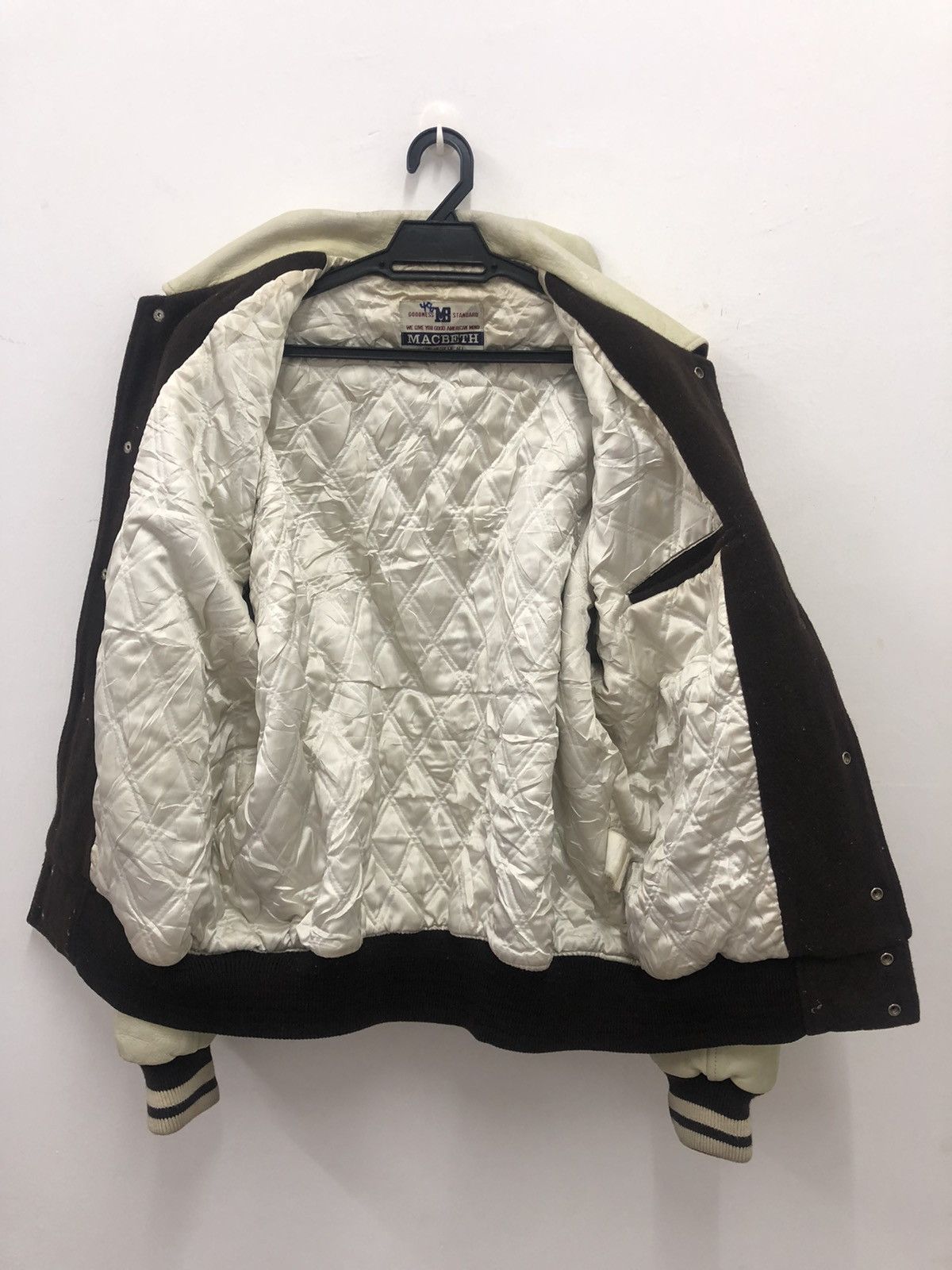 Macbeth Vintage MACBETH Spell Out Big Logo Varsity Leather Jacket Size US L / EU 52-54 / 3 - 6 Thumbnail