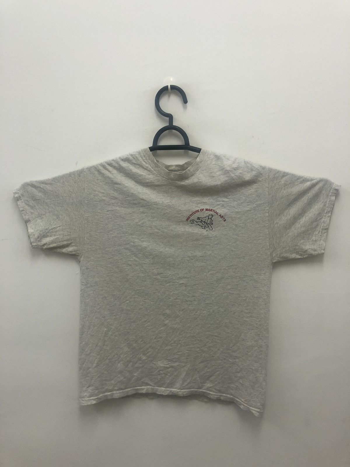 Hanes Rare Vintage INSTITUTE OF MARTIAL ARTS Thrashed Tee Size US L / EU 52-54 / 3 - 3 Thumbnail