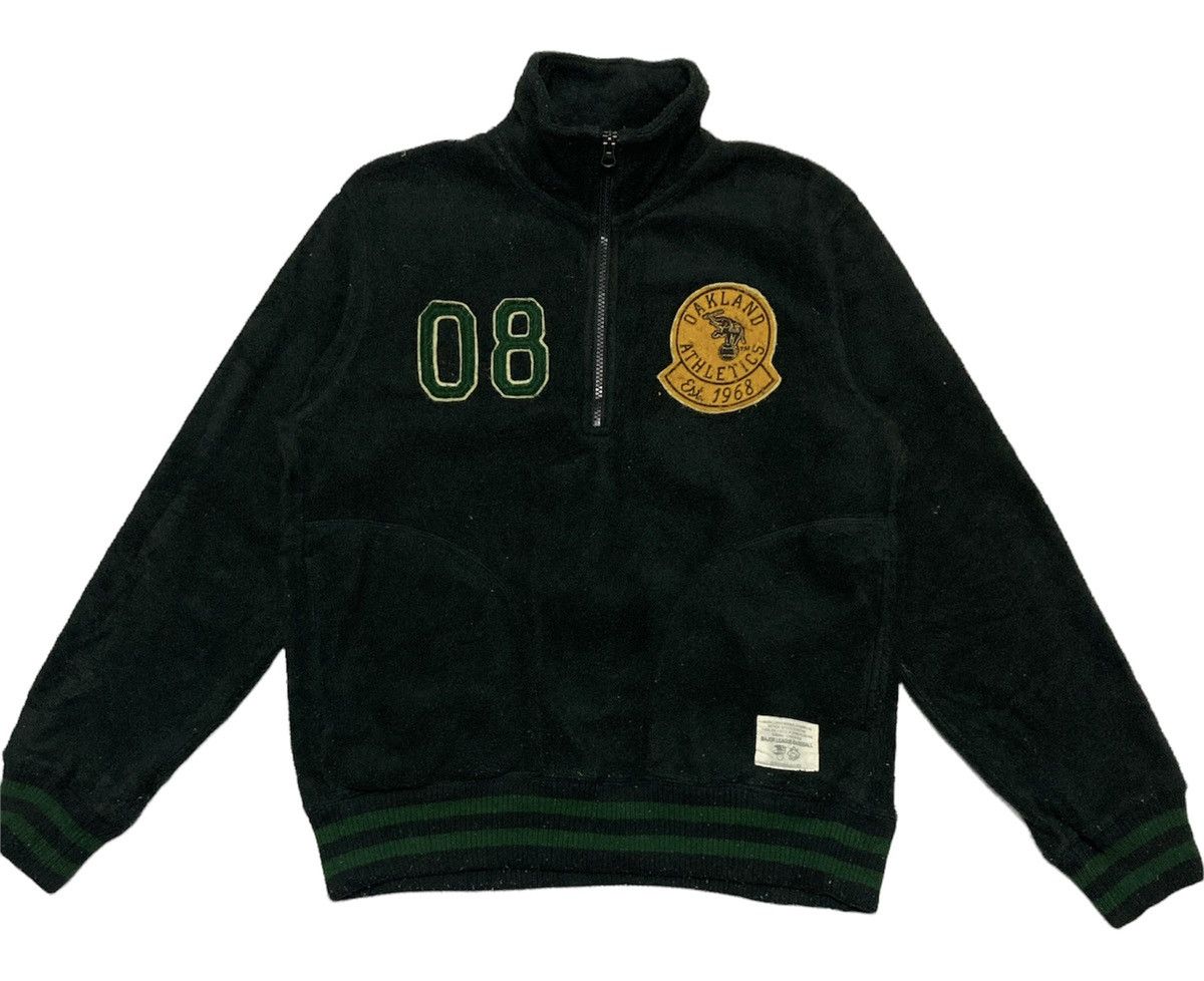 image of Vintage Mlb Oakland Sweatshirt in Black, Men's (Size Medium)