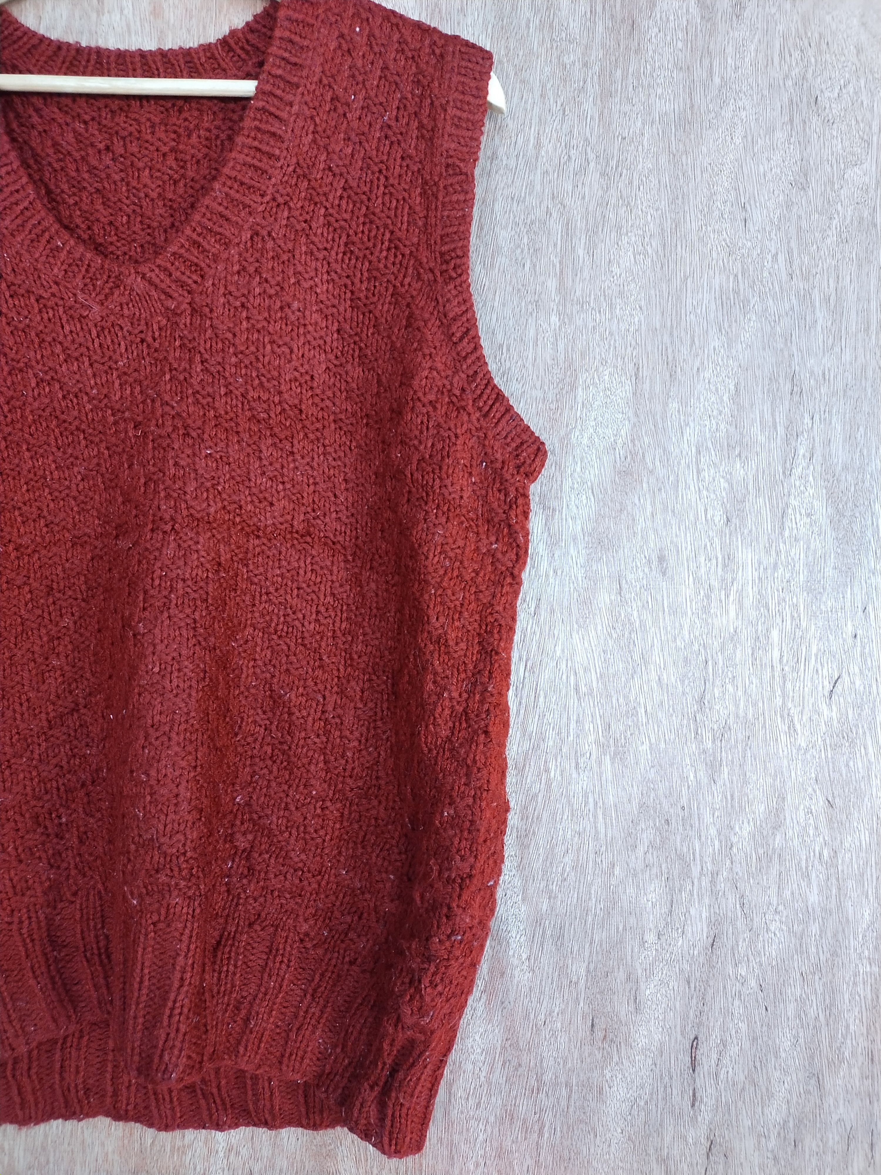 Vintage Red sleeveless vest japan knitwear #S161 Size US M / EU 48-50 / 2 - 3 Thumbnail